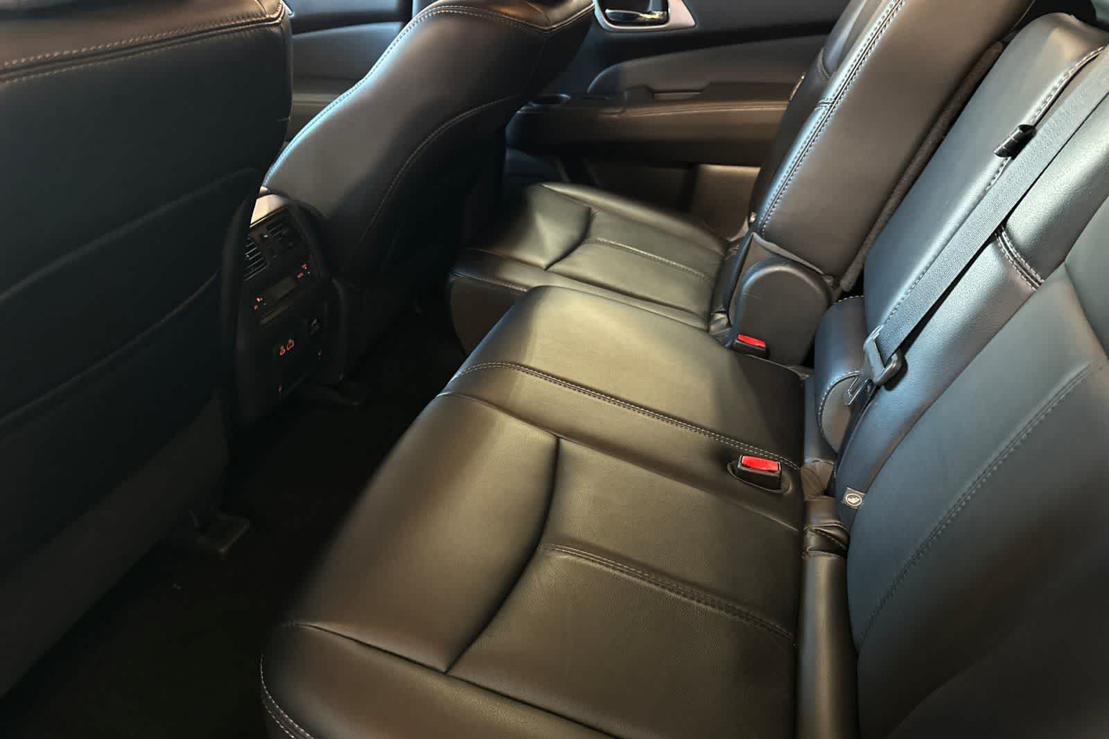 Thumbnail: 2019 Nissan Pathfinder - 5