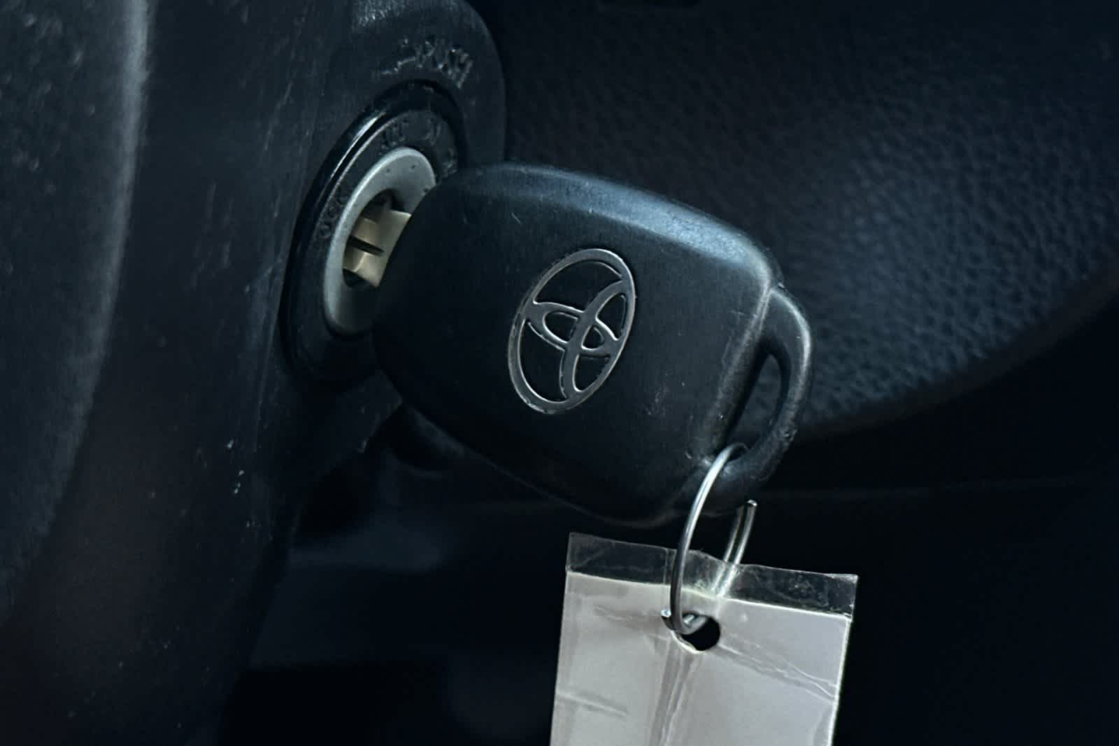 2017 Toyota Corolla LE 27