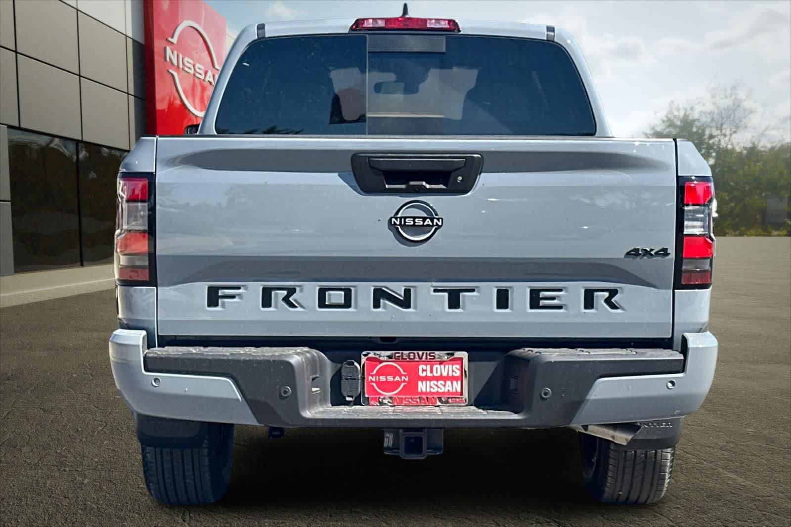 Thumbnail: 2026 Nissan Frontier - 8