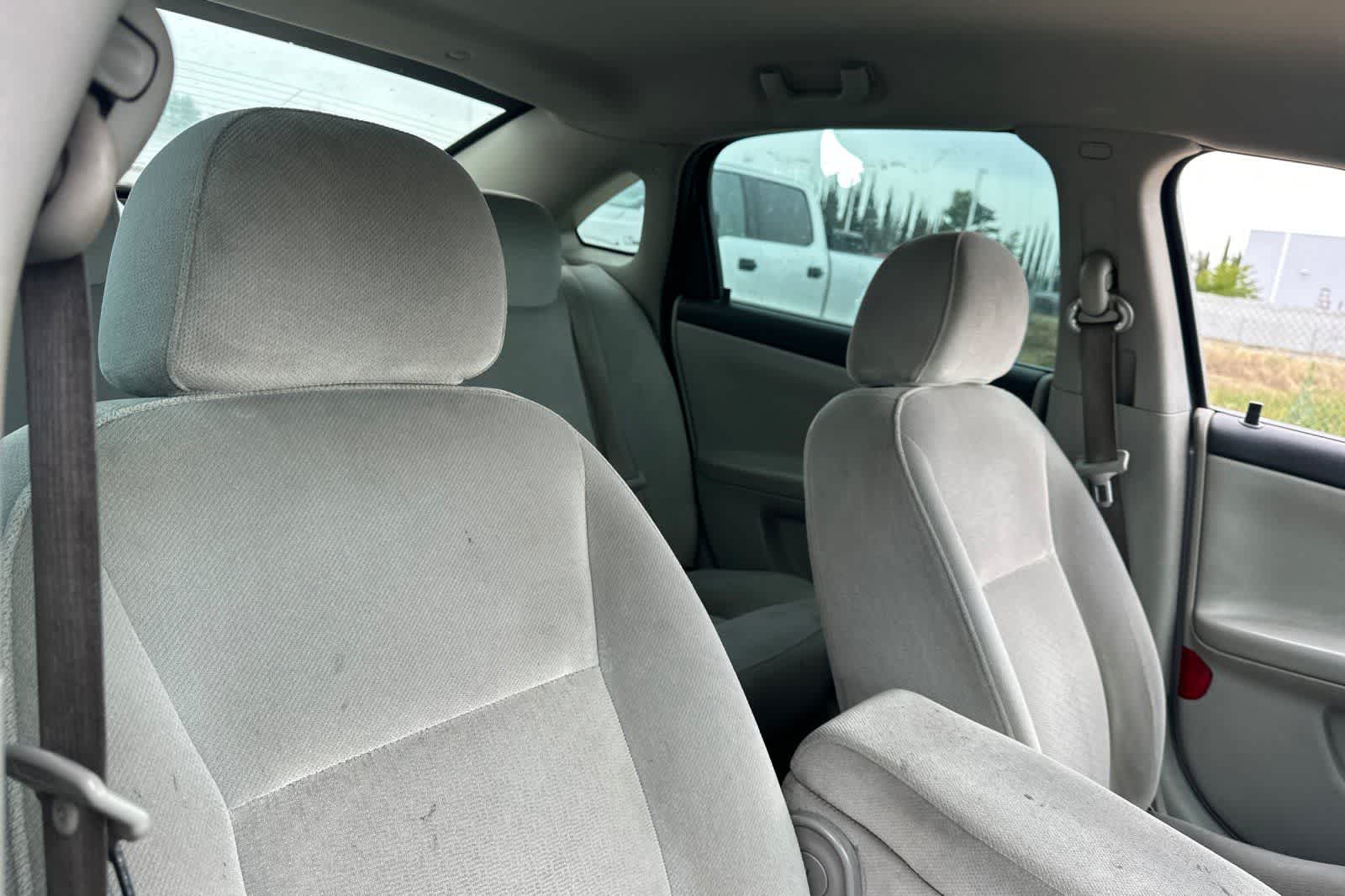 Thumbnail: 2006 Chevrolet Impala - 18