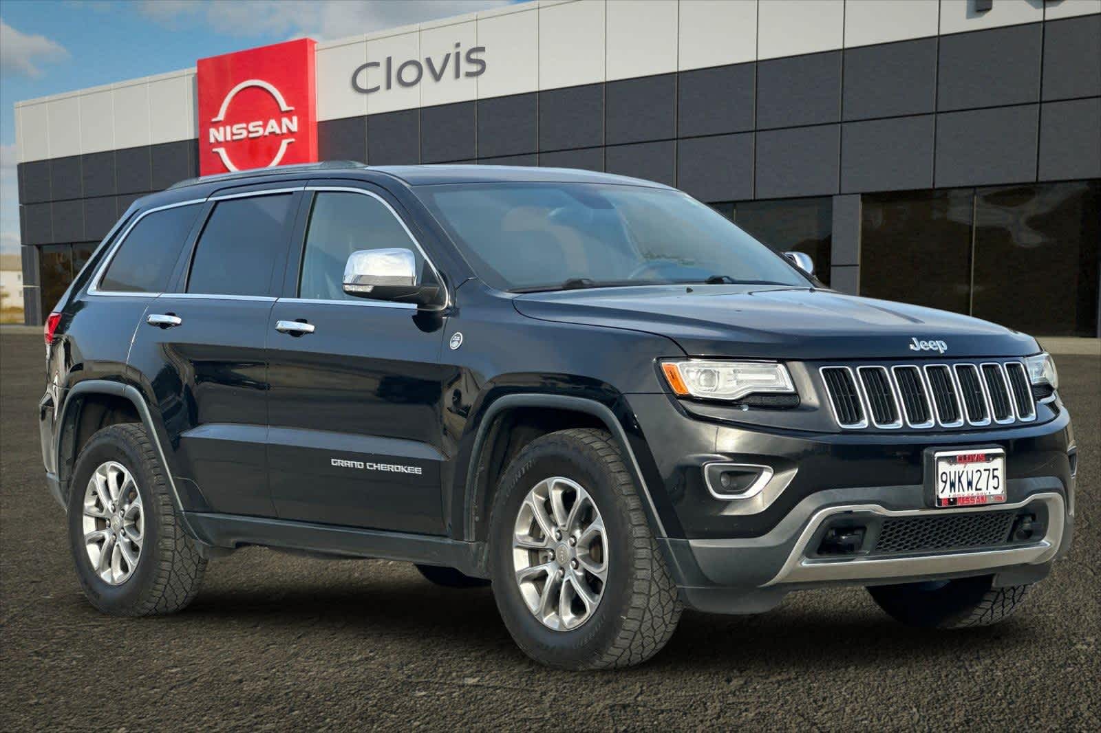 Thumbnail: 2015 Jeep Grand Cherokee - 10