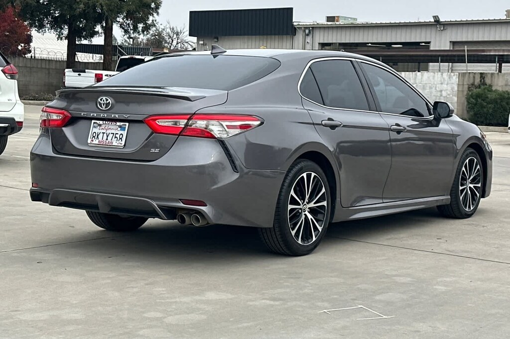 Used 2019 Toyota Camry SE Sedan