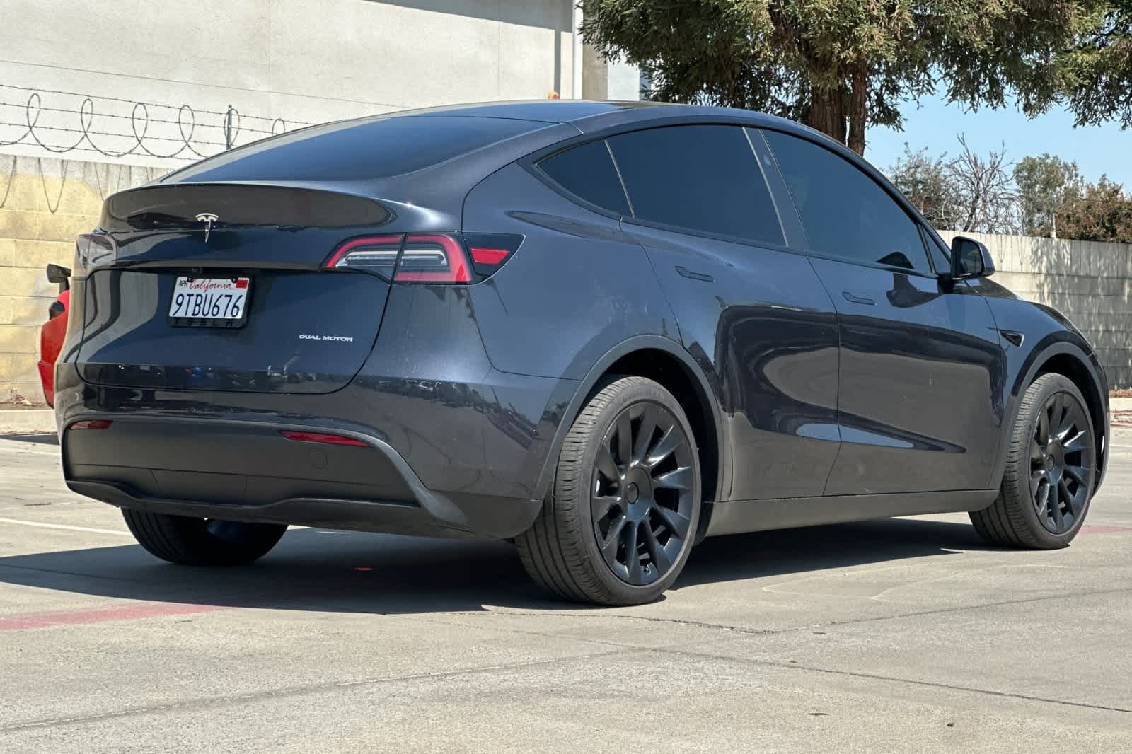 Thumbnail: 2024 Tesla Model Y - 3