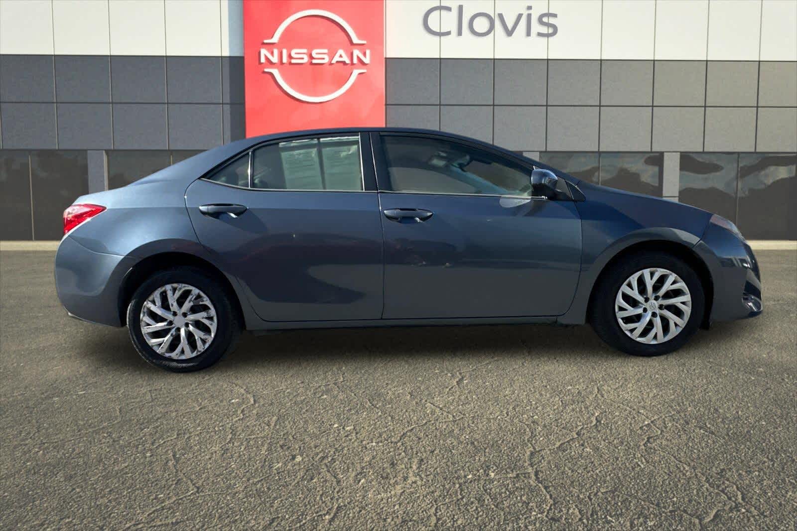 2017 Toyota Corolla LE 9
