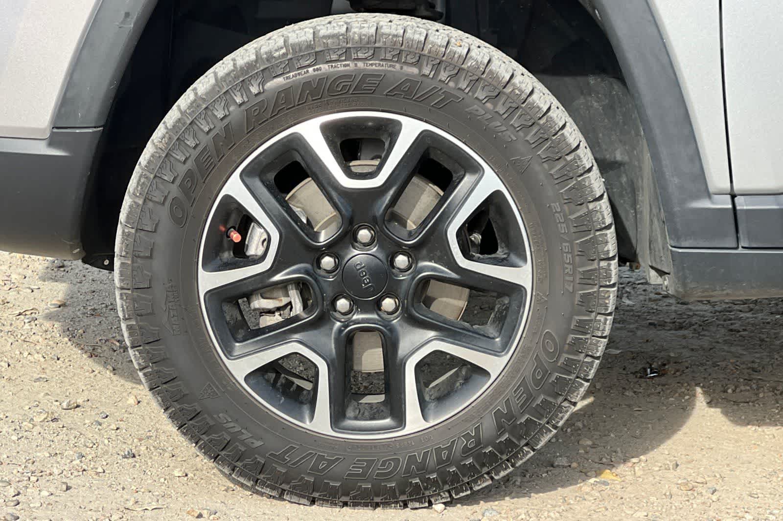 Thumbnail: 2020 Jeep Compass - 12