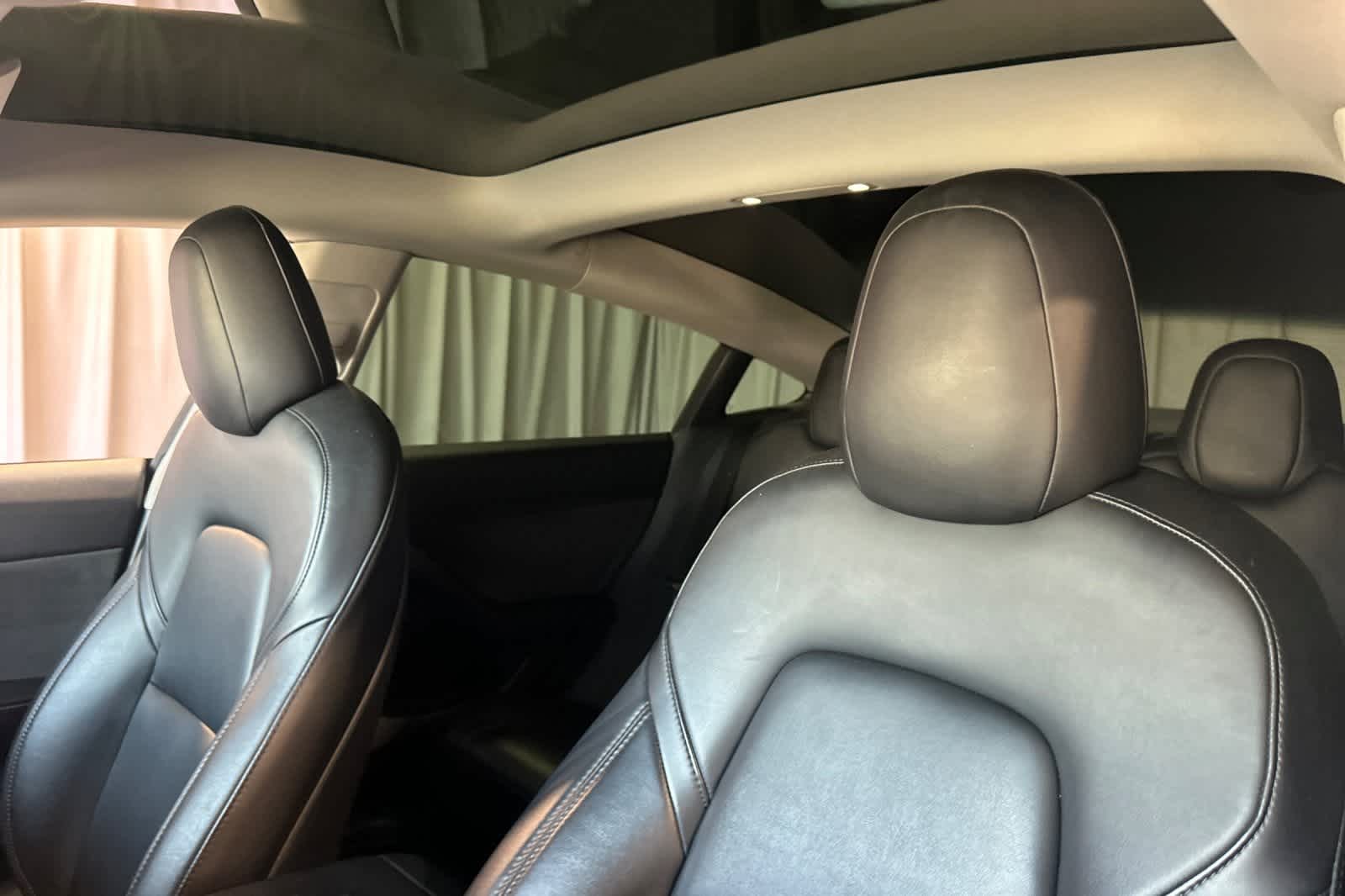 Thumbnail: 2022 Tesla Model 3 - 19
