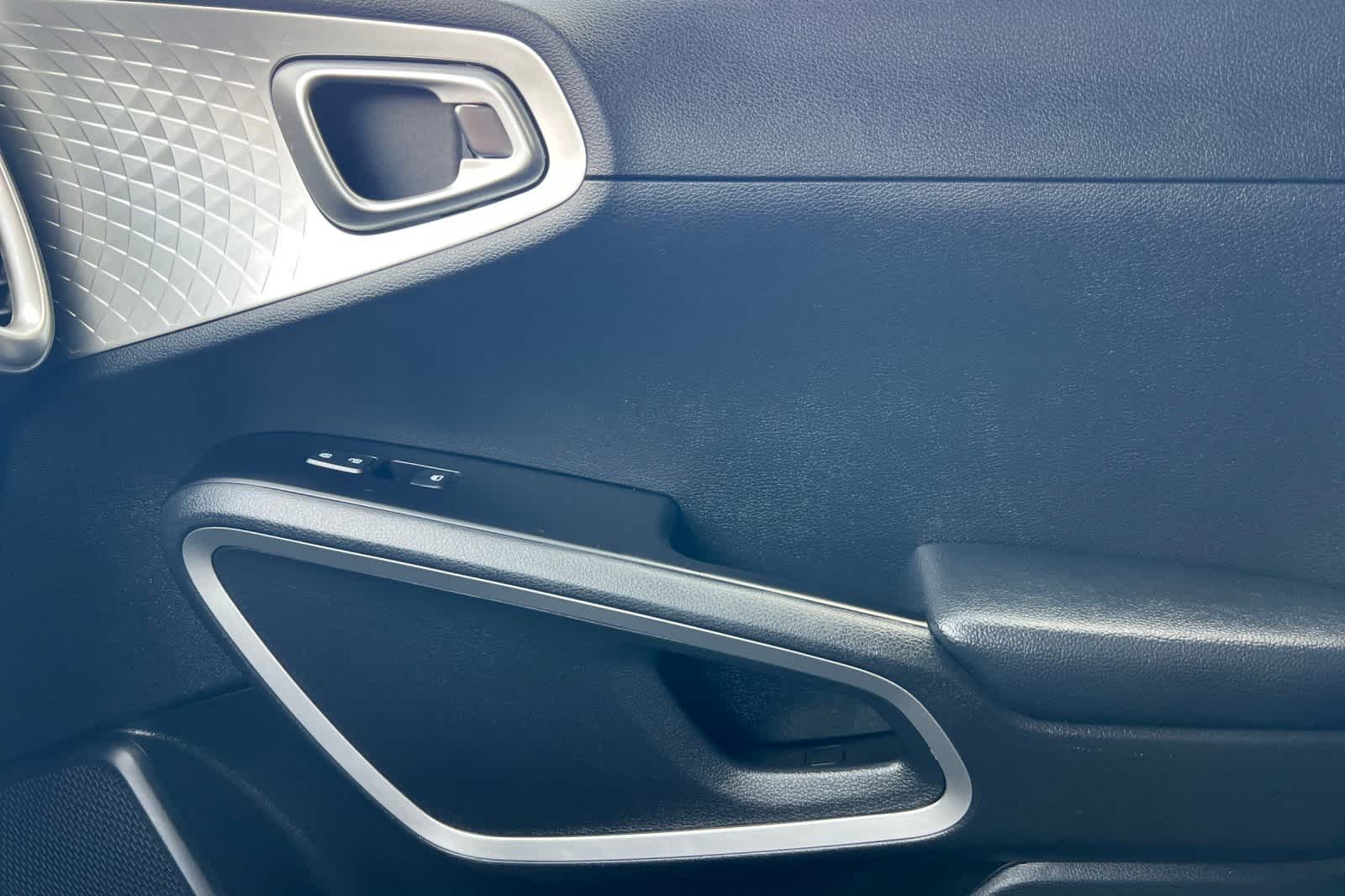 Thumbnail: 2023 Kia Soul - 20