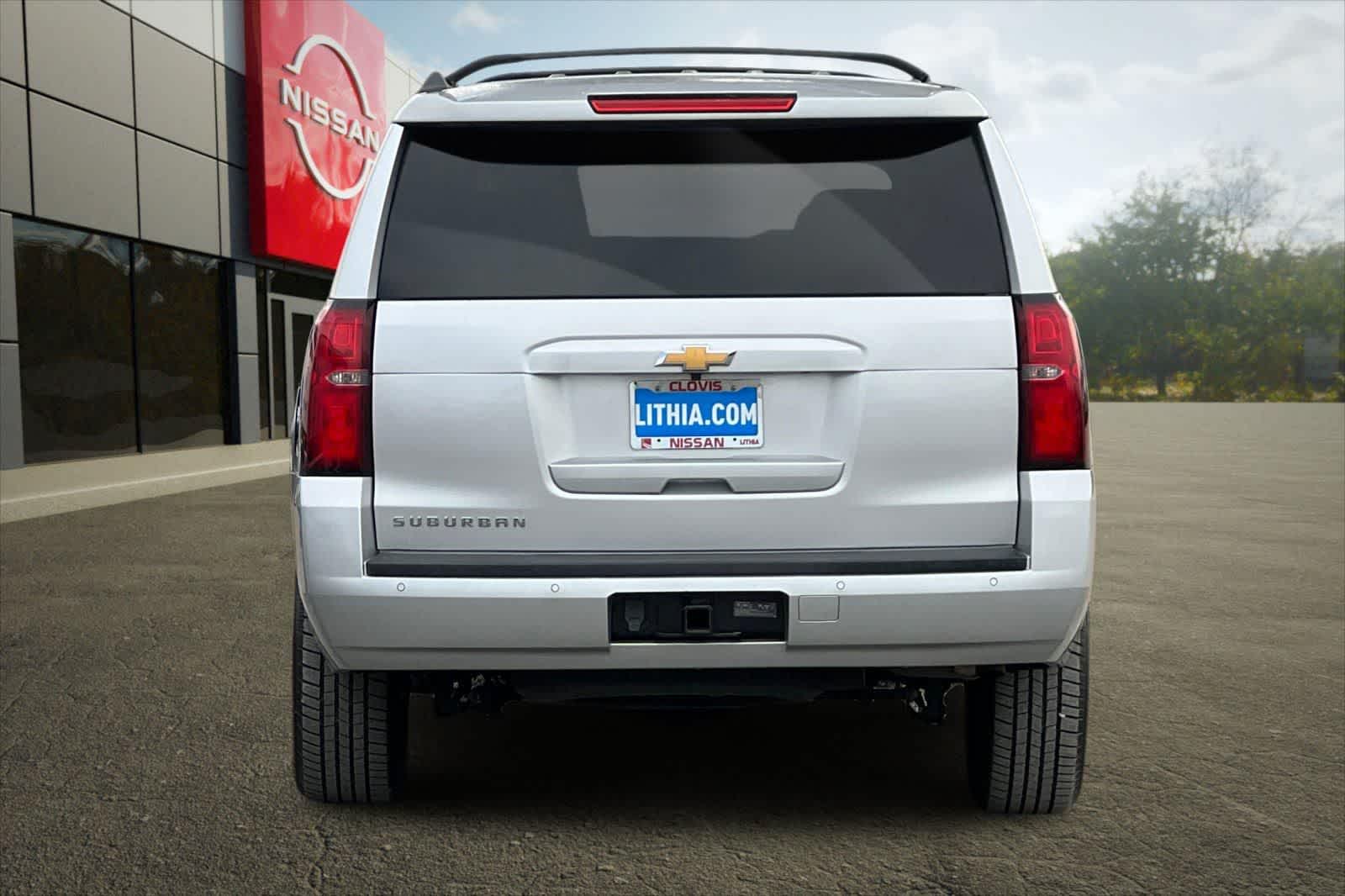 Thumbnail: 2019 Chevrolet Suburban - 8