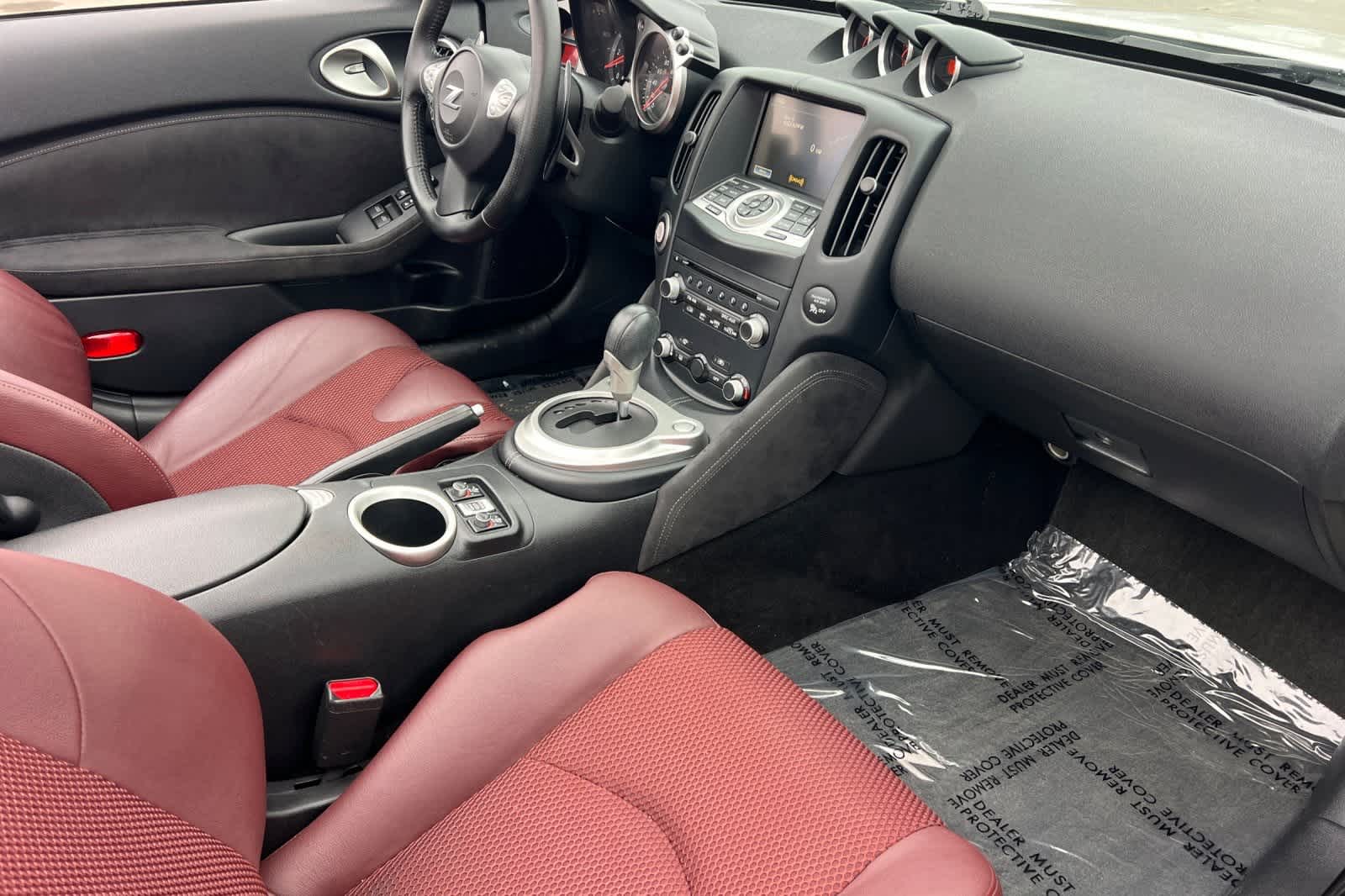 Thumbnail: 2015 Nissan Z - 16