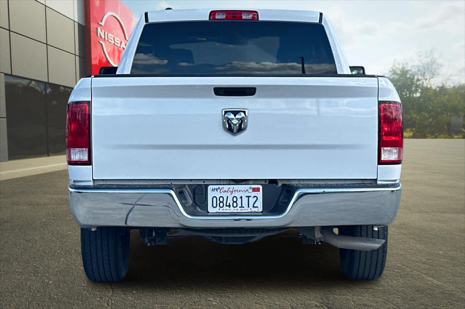 Thumbnail: 2019 RAM 1500 Classic - 8
