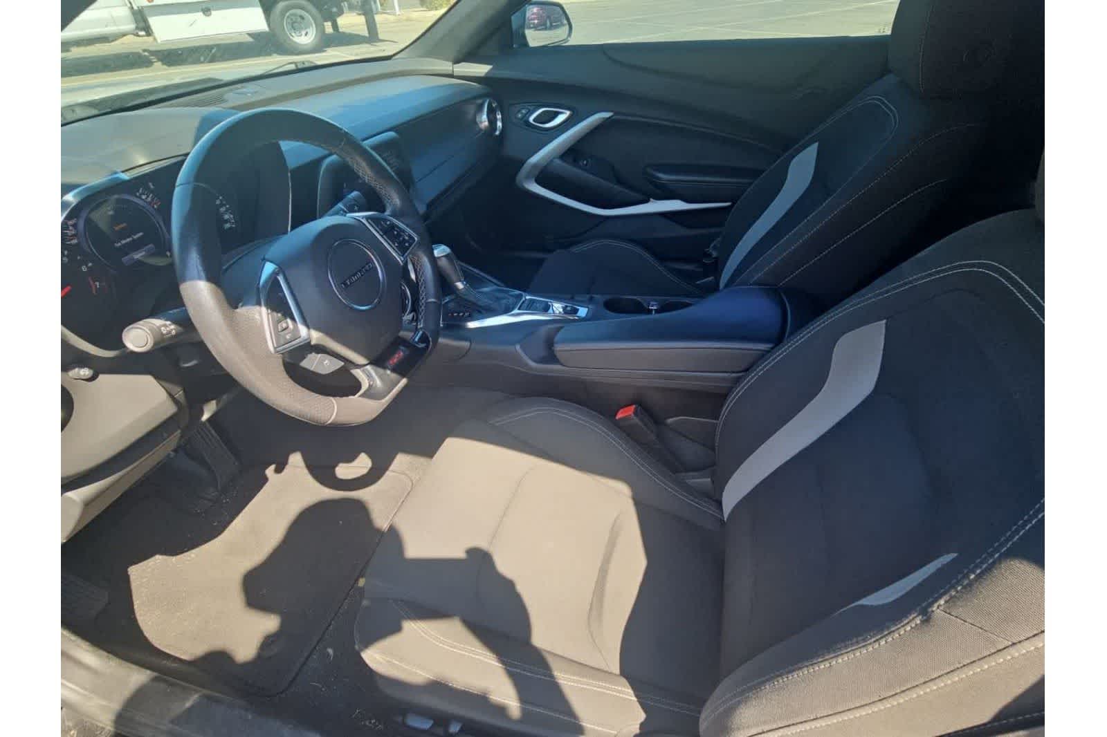 Thumbnail: 2019 Chevrolet Camaro - 18