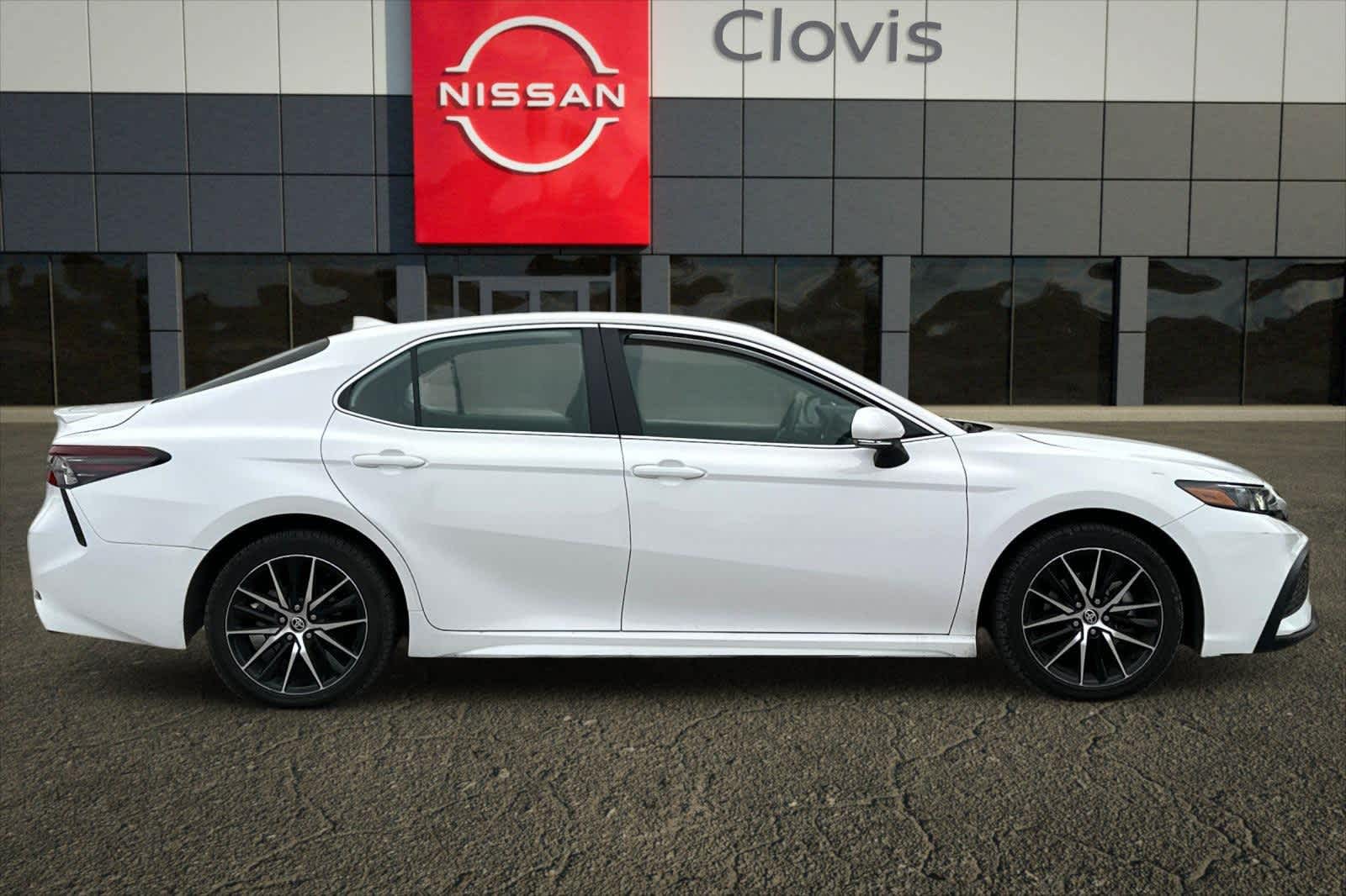 Thumbnail: 2024 Toyota Camry - 9