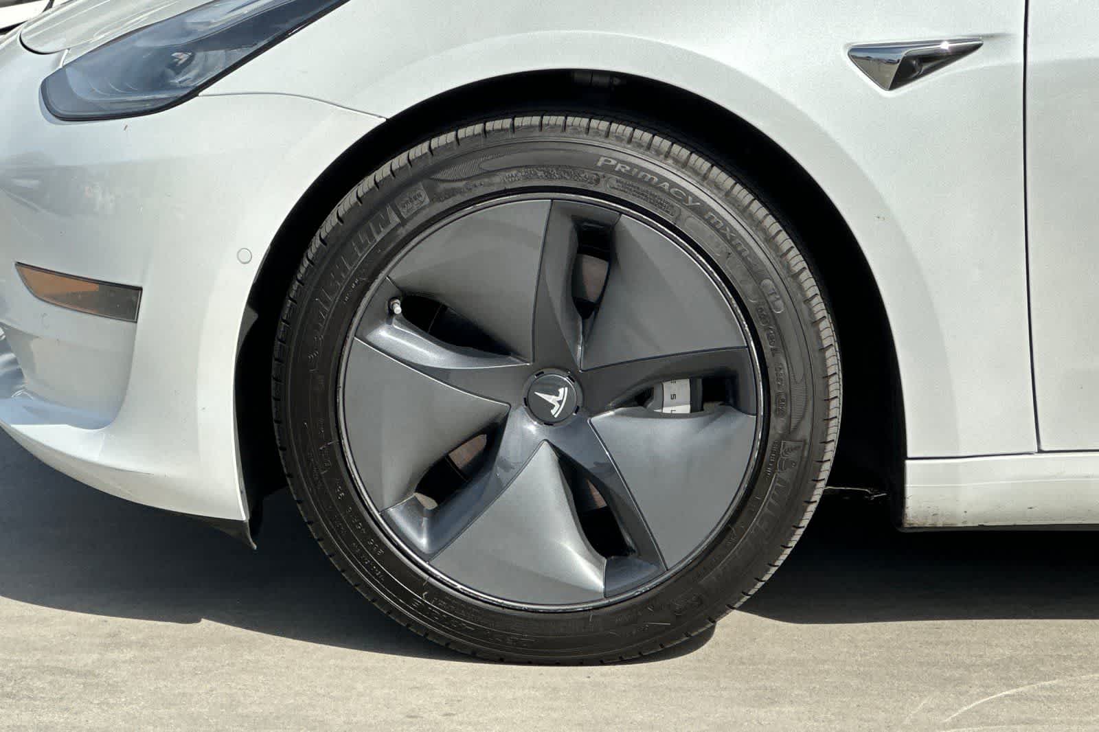 Thumbnail: 2020 Tesla Model 3 - 25