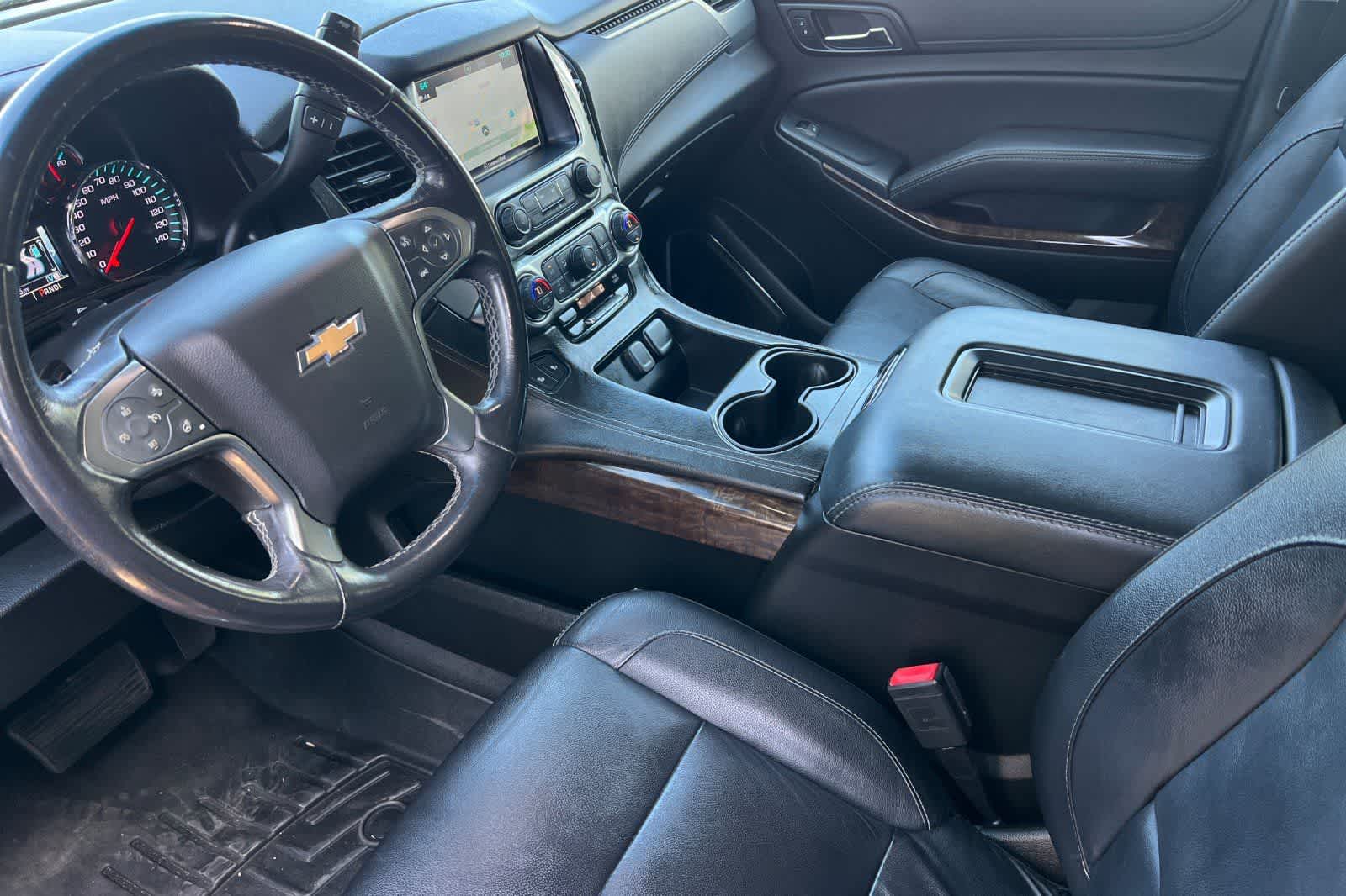 Thumbnail: 2019 Chevrolet Suburban - 14