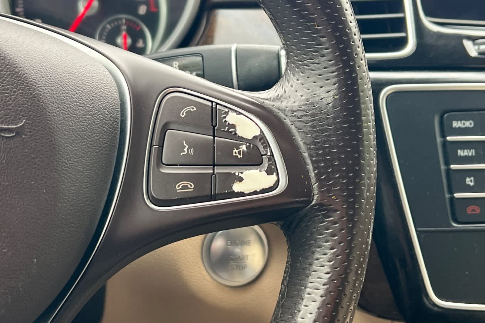 Thumbnail: 2017 Mercedes-Benz GLE - 32