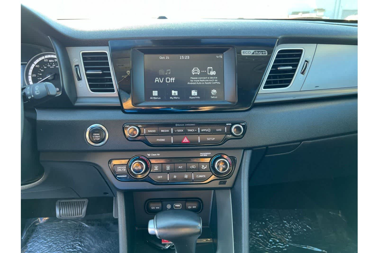 Thumbnail: 2018 Kia Niro - 38