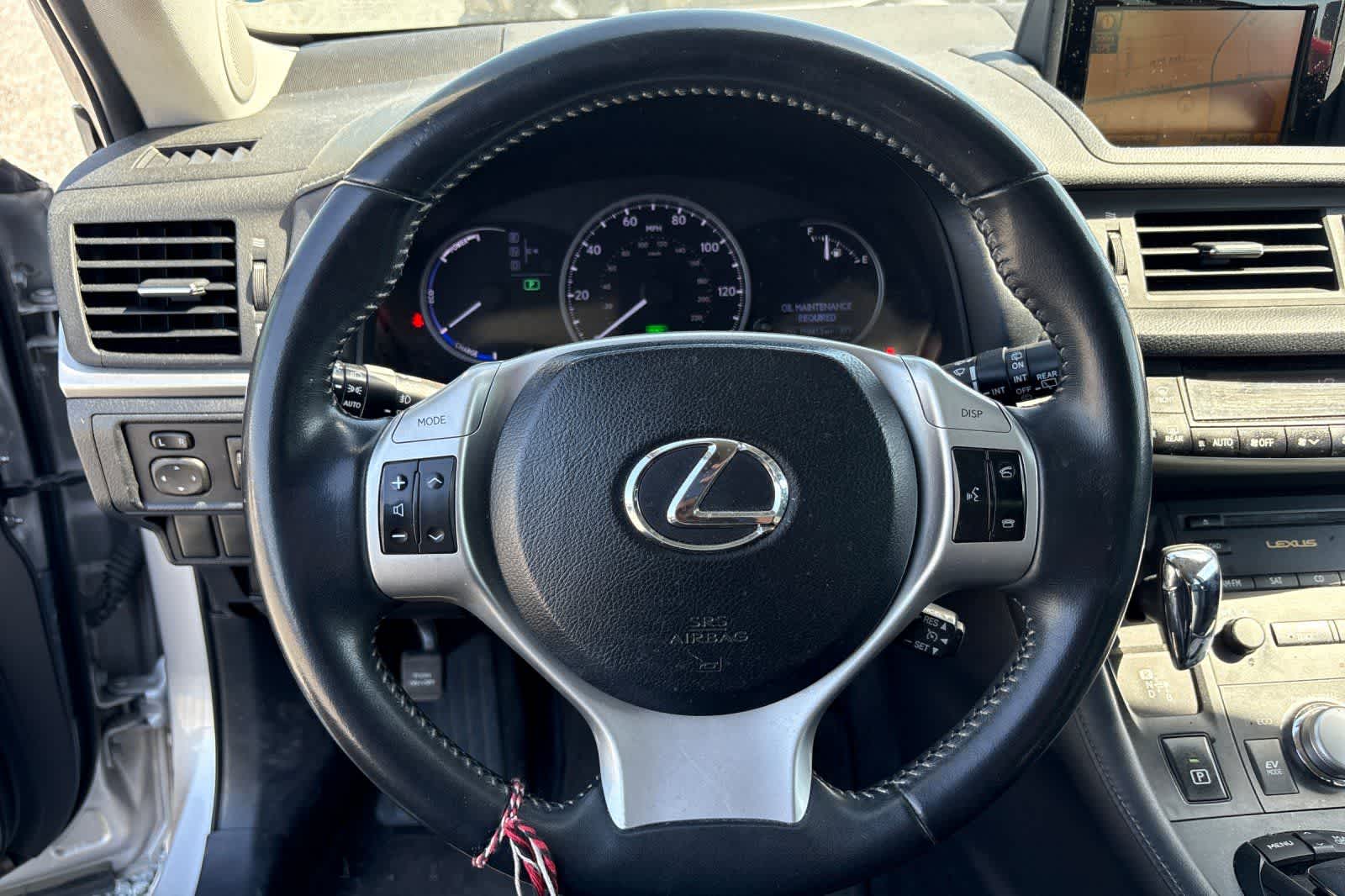 Thumbnail: 2012 Lexus CT - 25