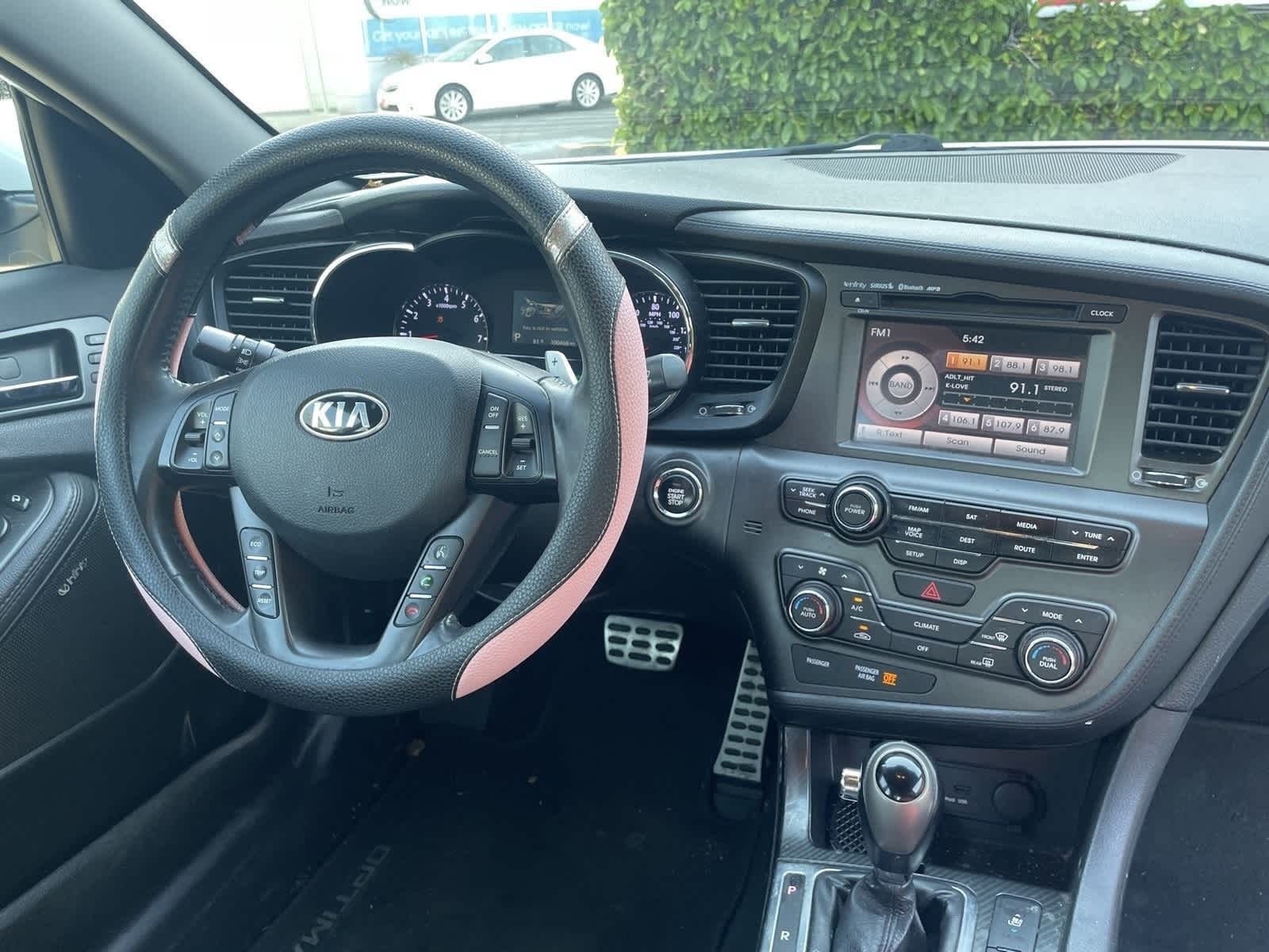 Thumbnail: 2013 Kia Optima - 18