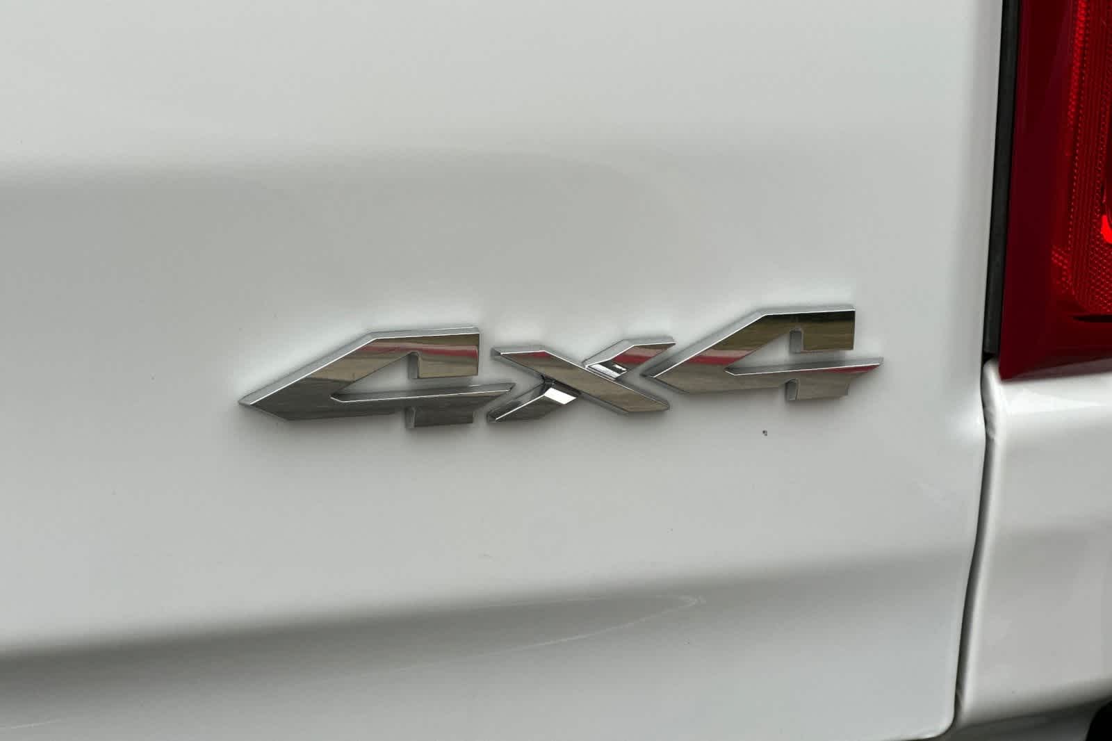 Thumbnail: 2025 RAM 1500 - 17