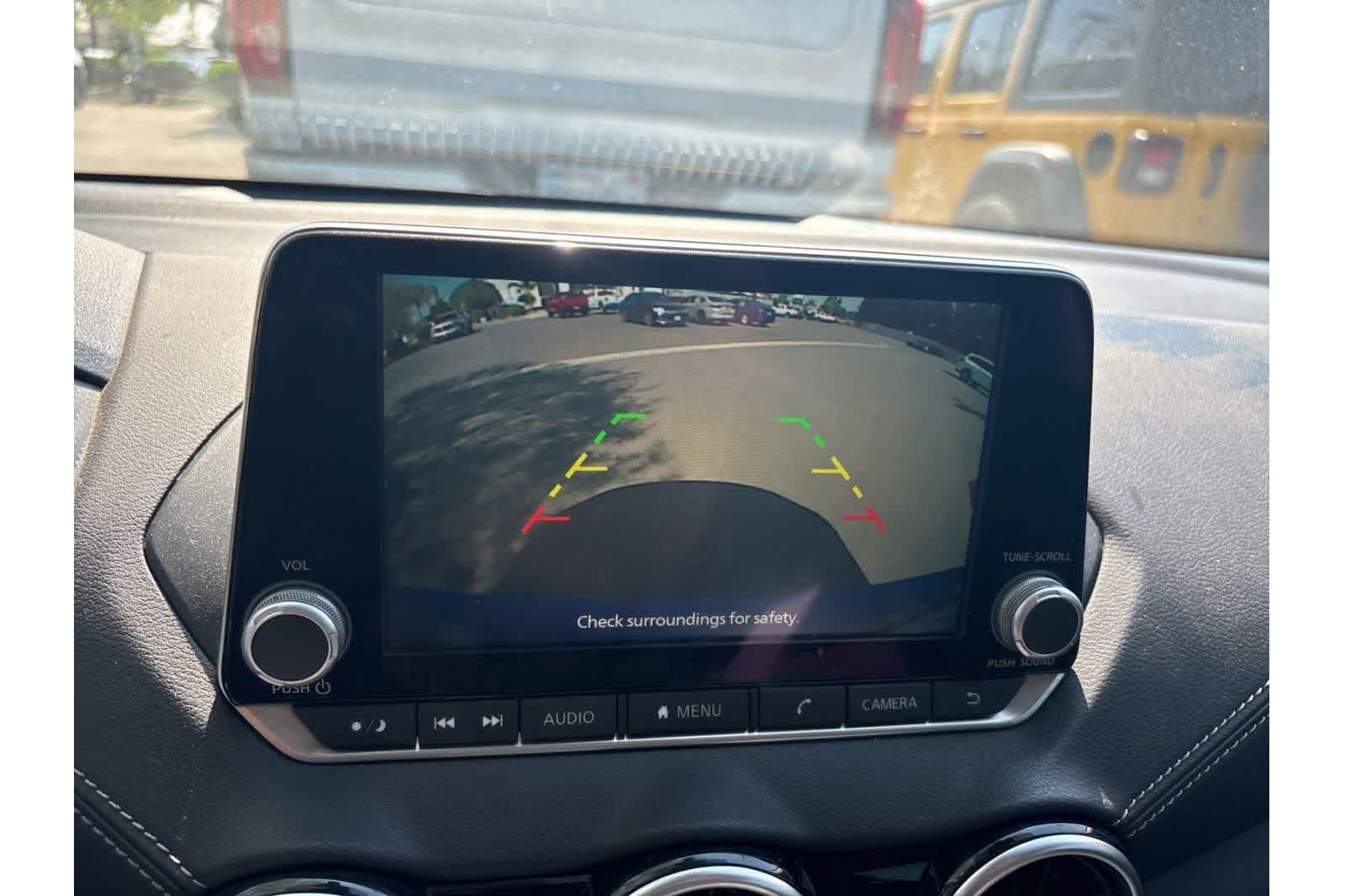 Thumbnail: 2023 Nissan Sentra - 17