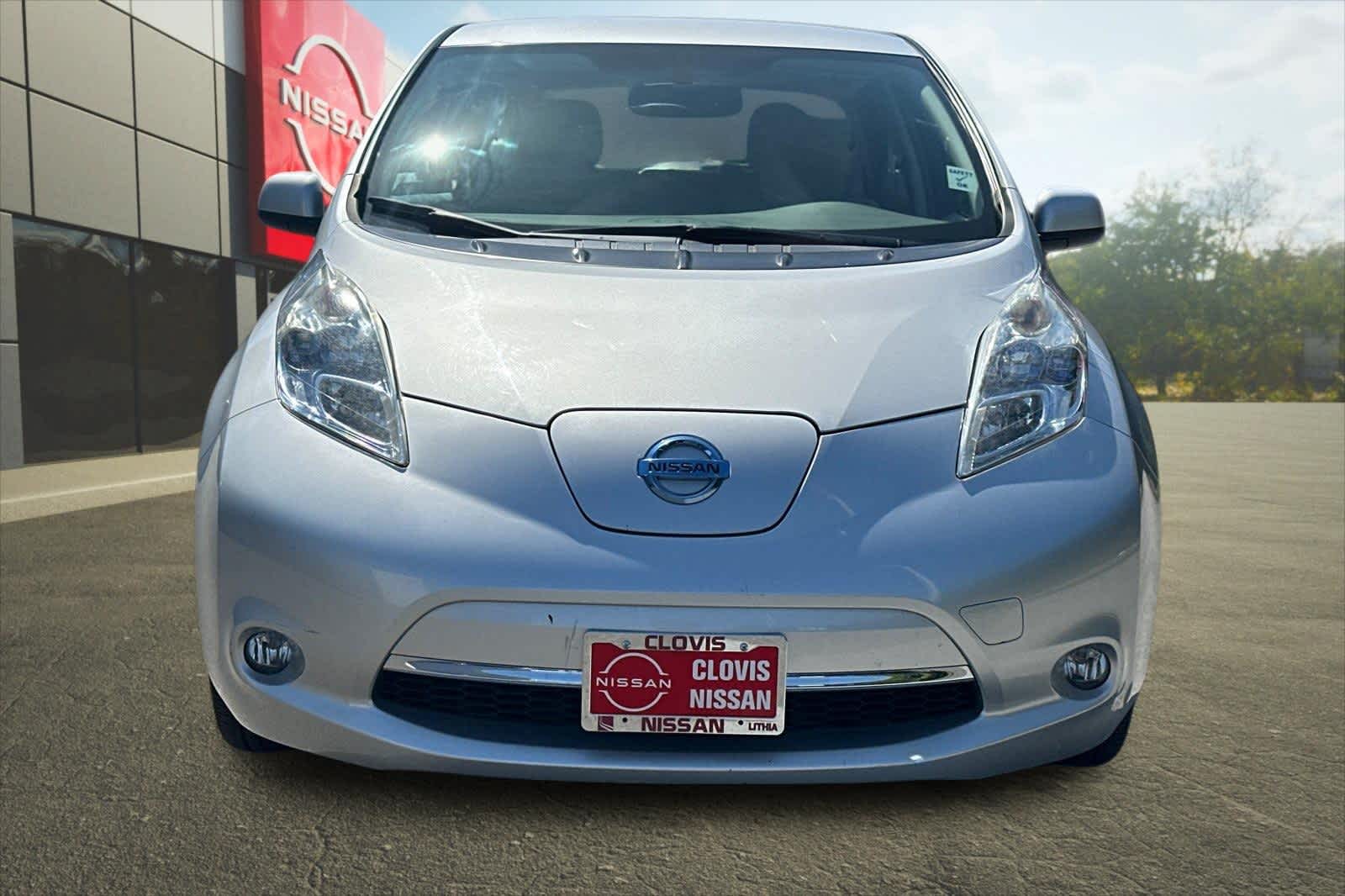 Thumbnail: 2011 Nissan Leaf - 11