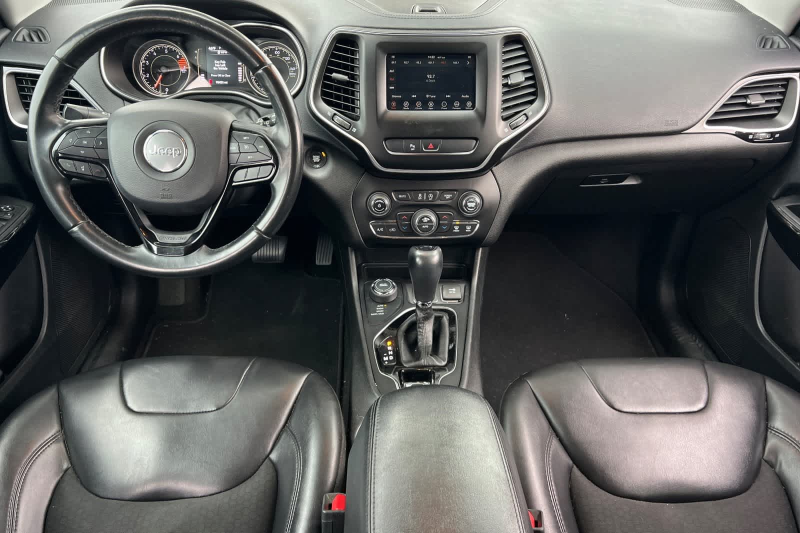 Thumbnail: 2019 Jeep Cherokee - 4