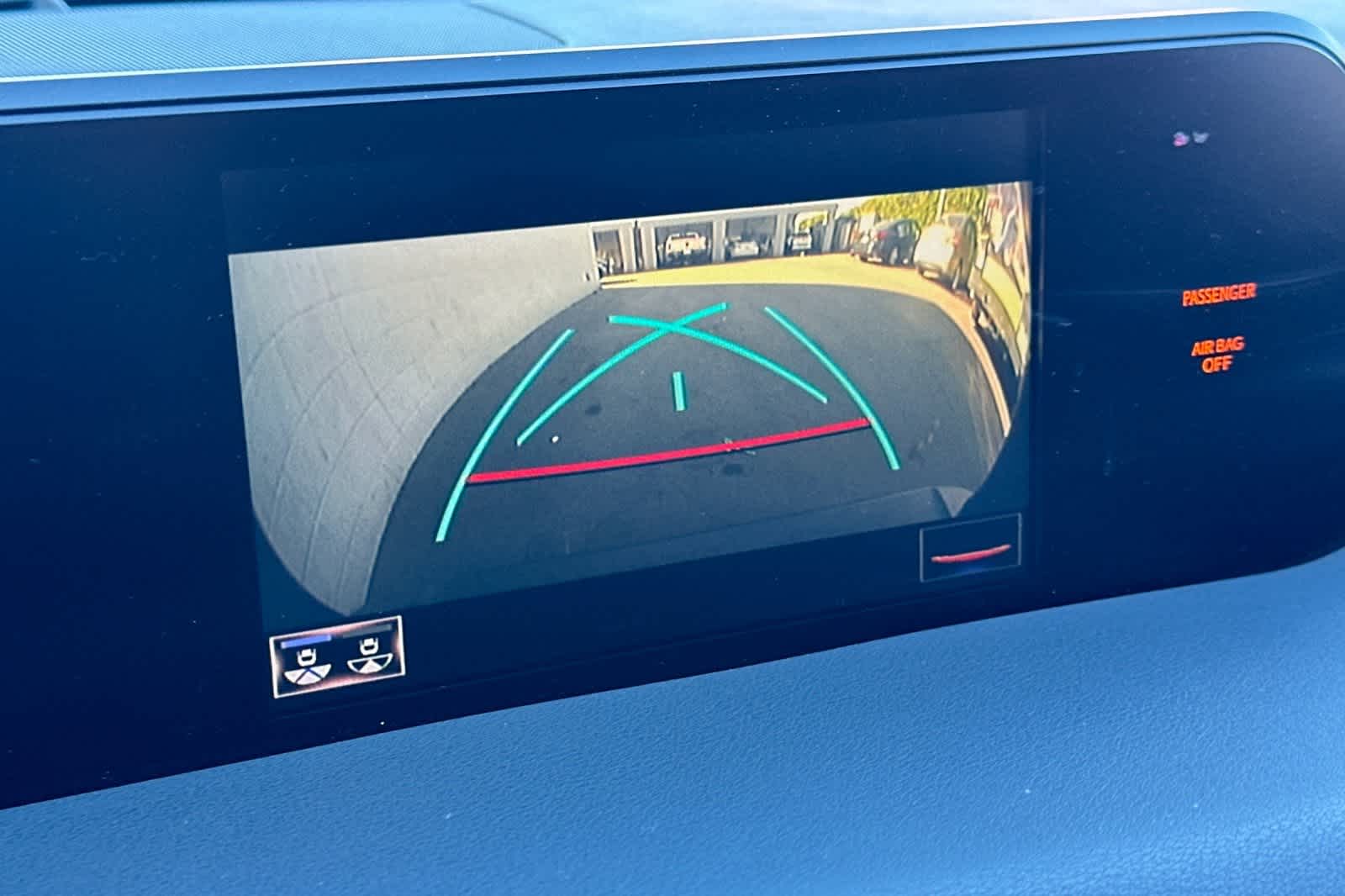 Thumbnail: 2021 Lexus UX - 22