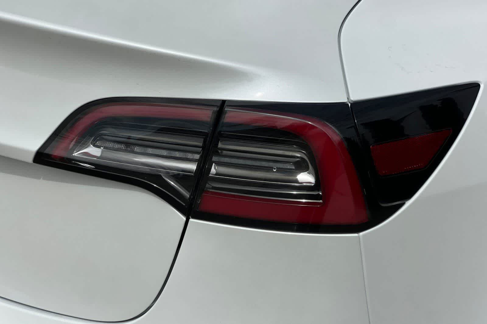 Thumbnail: 2020 Tesla Model 3 - 34