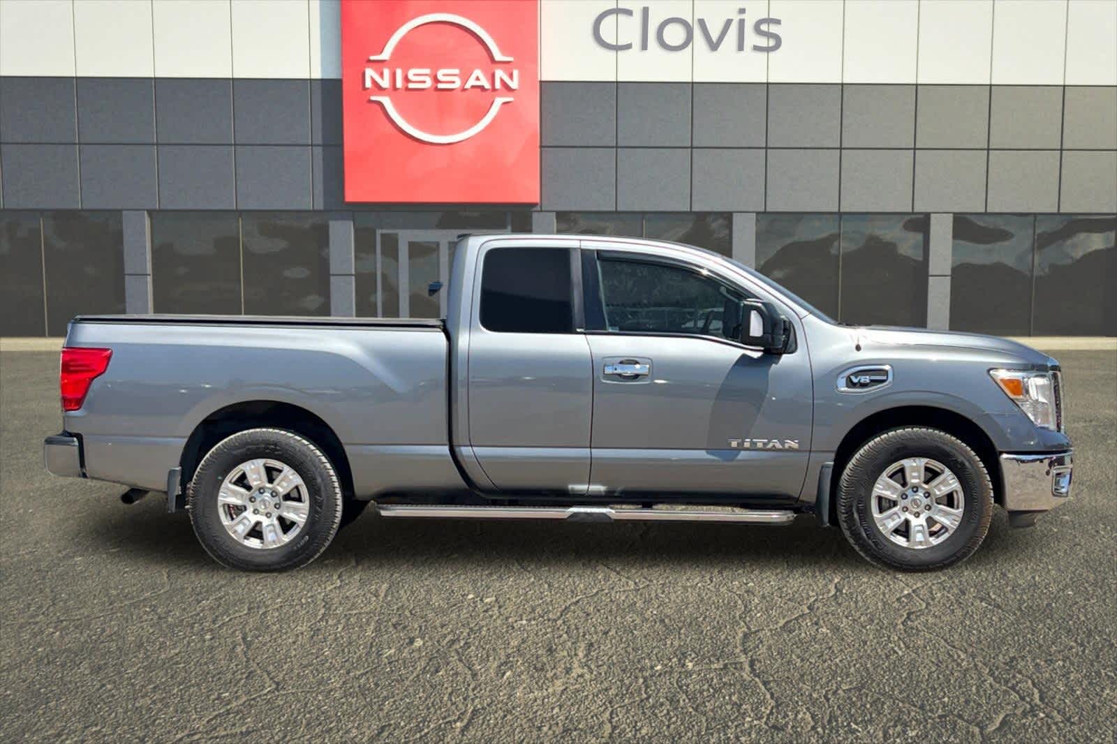 Thumbnail: 2017 Nissan Titan - 9