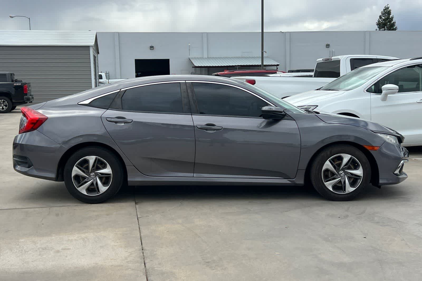 Thumbnail: 2019 Honda Civic - 9