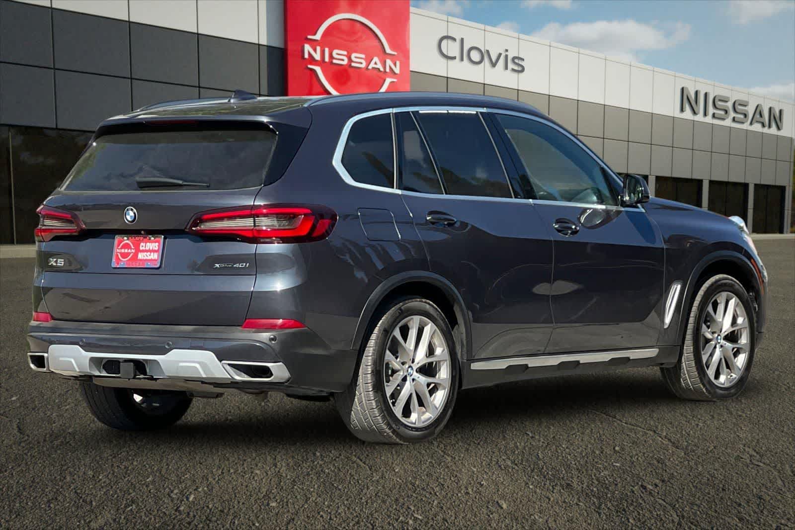 Thumbnail: 2021 BMW X5 - 3