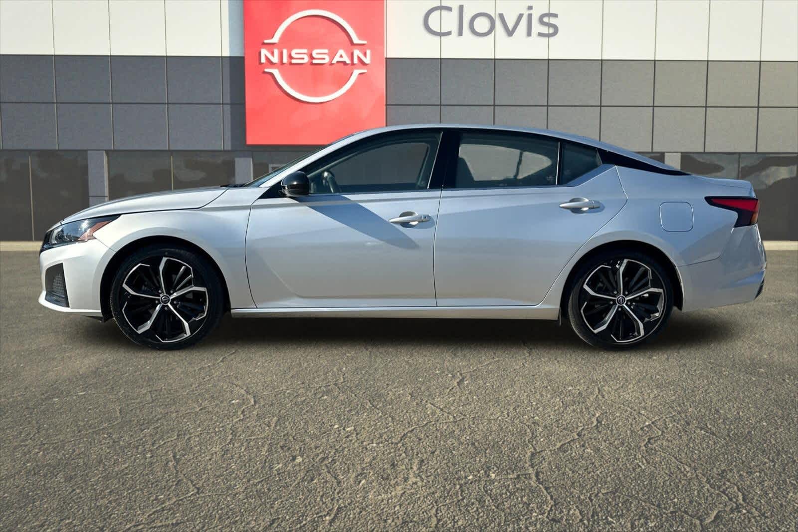 Thumbnail: 2023 Nissan Altima - 6