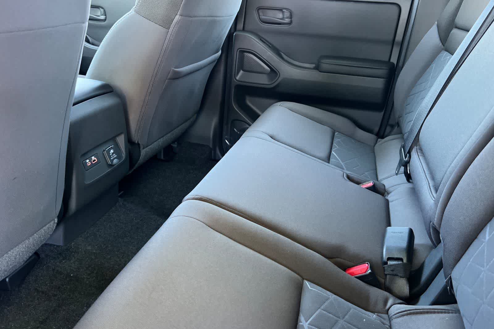 Thumbnail: 2026 Nissan Frontier - 5