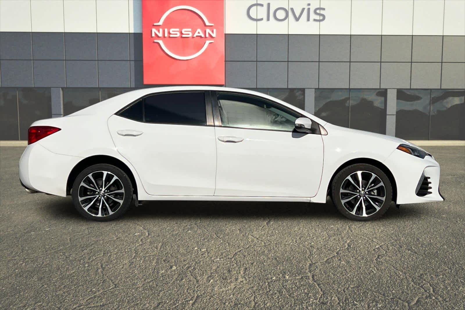 Thumbnail: 2017 Toyota Corolla - 9
