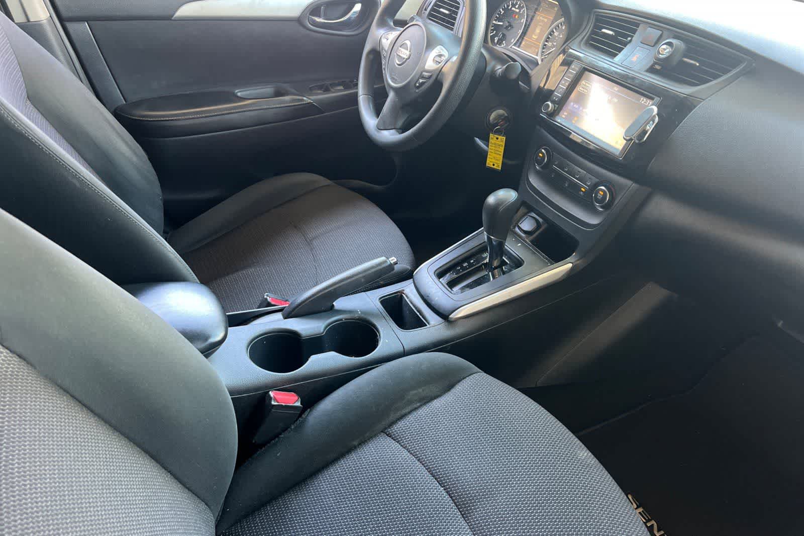 Thumbnail: 2019 Nissan Sentra - 17