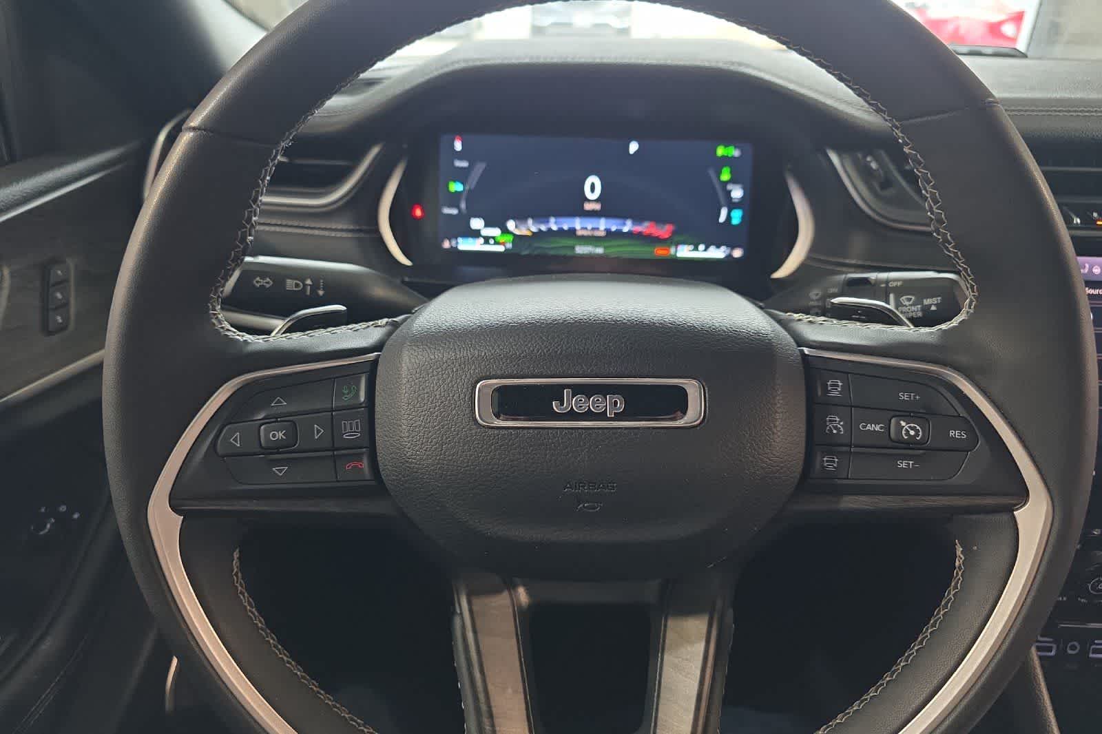 Thumbnail: 2024 Jeep Grand Cherokee - 23