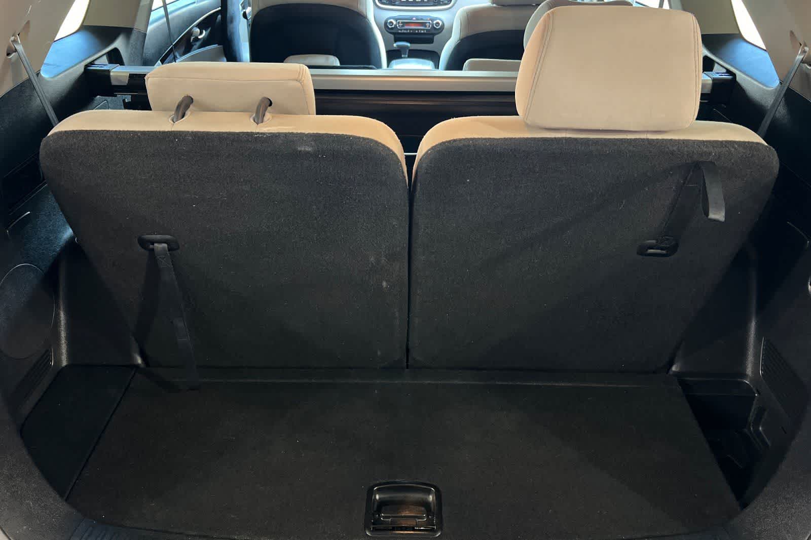 Thumbnail: 2019 Kia Sorento - 18