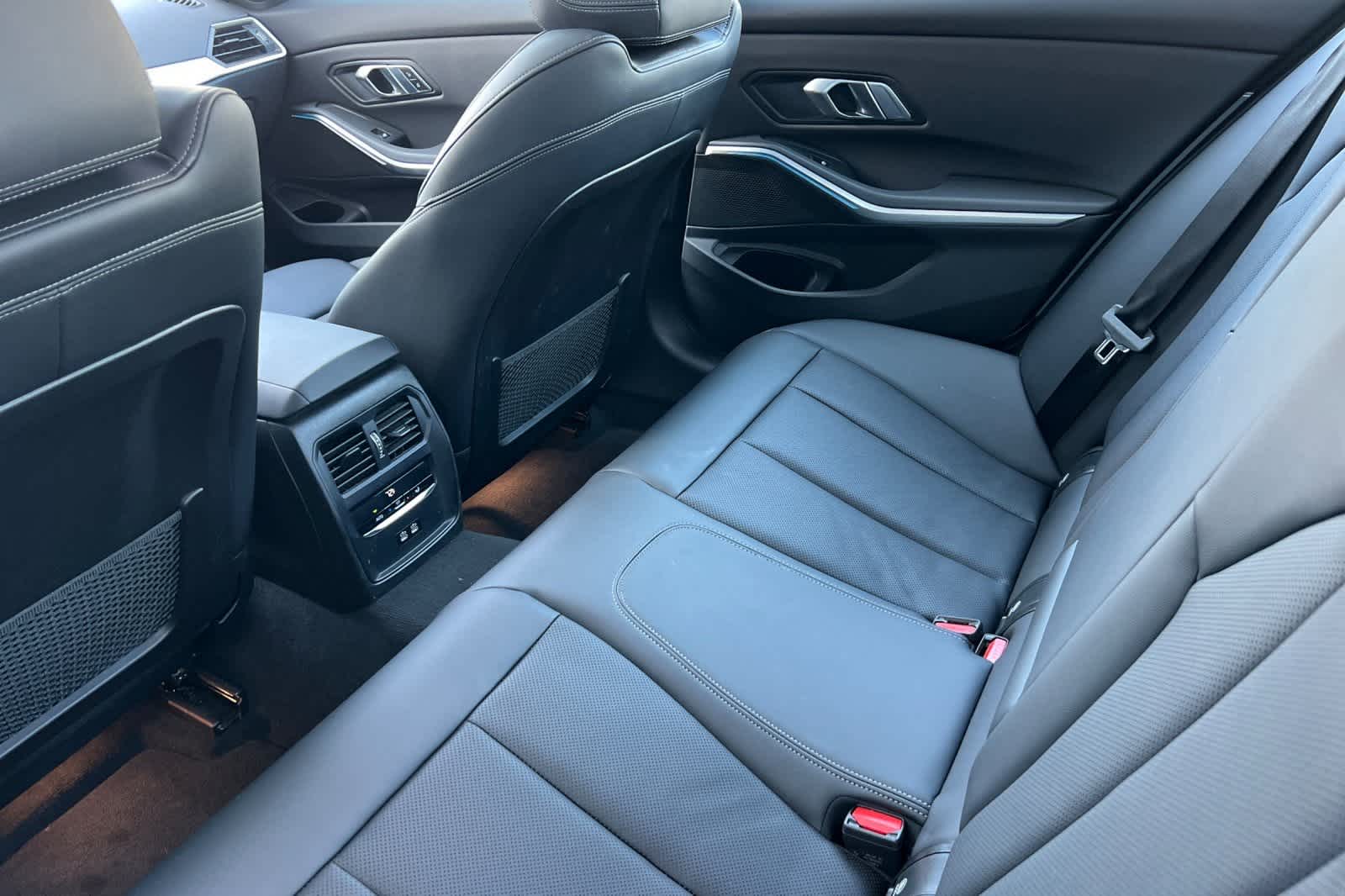 Thumbnail: 2023 BMW 3 Series - 5