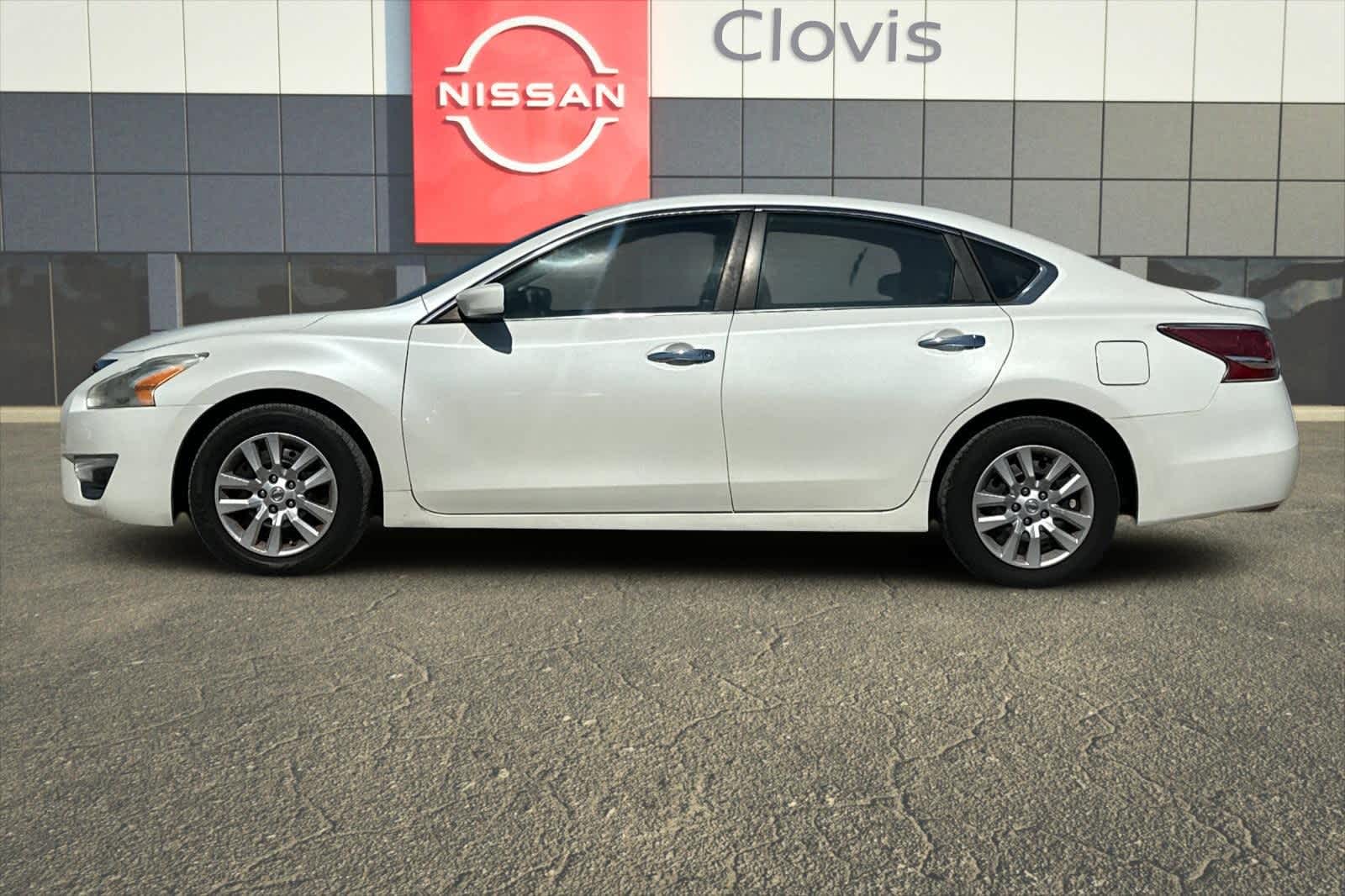 Thumbnail: 2014 Nissan Altima - 6