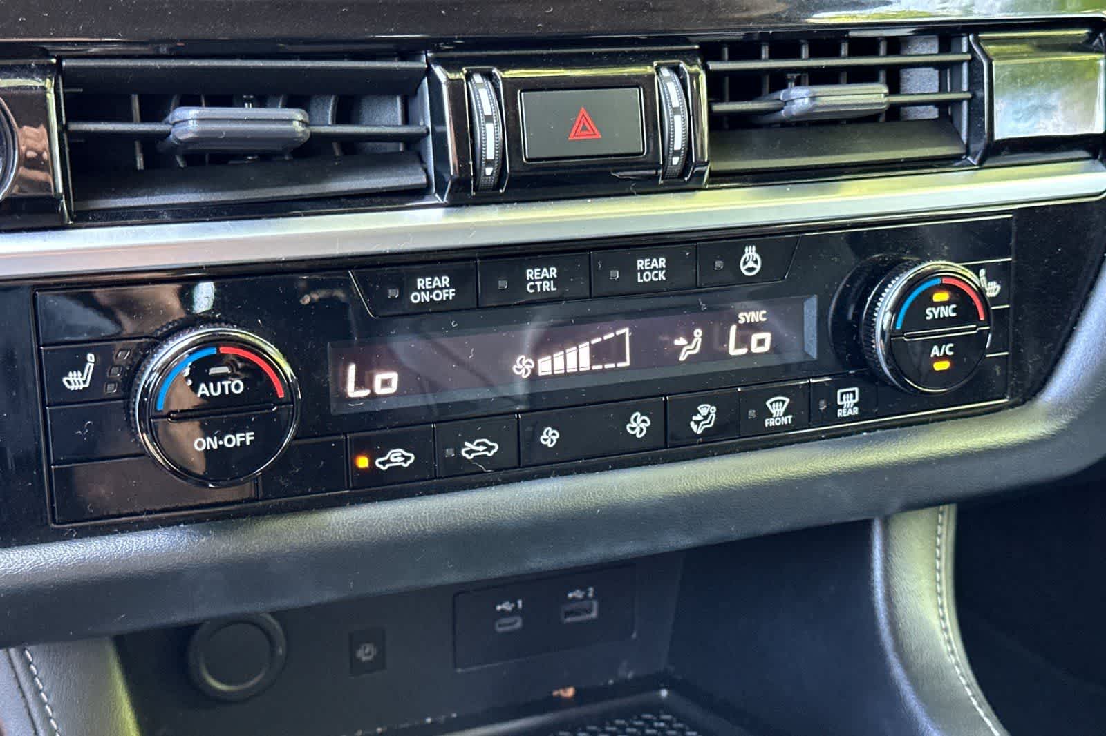 Thumbnail: 2023 Nissan Pathfinder - 24