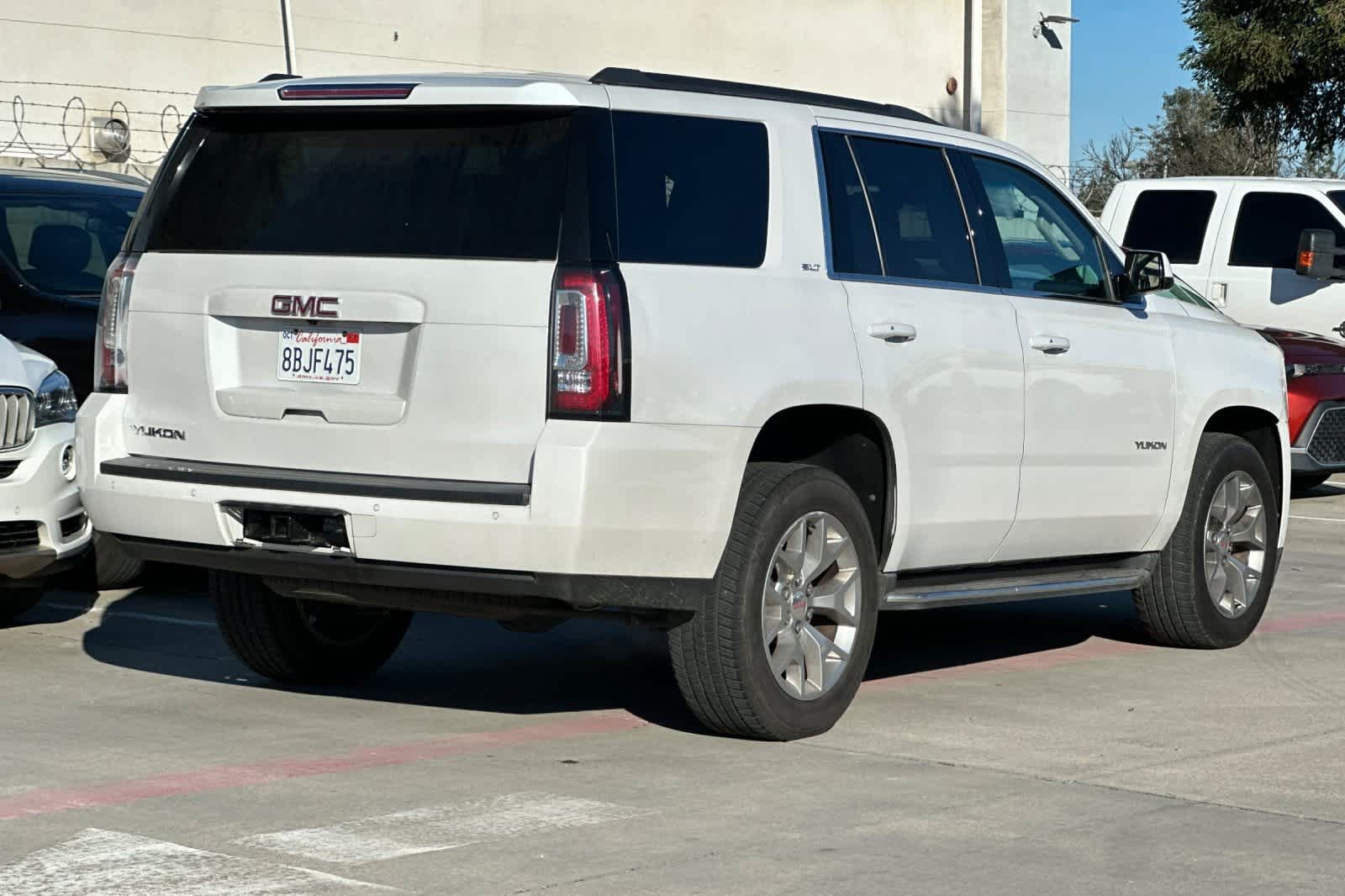 Thumbnail: 2017 GMC Yukon - 3