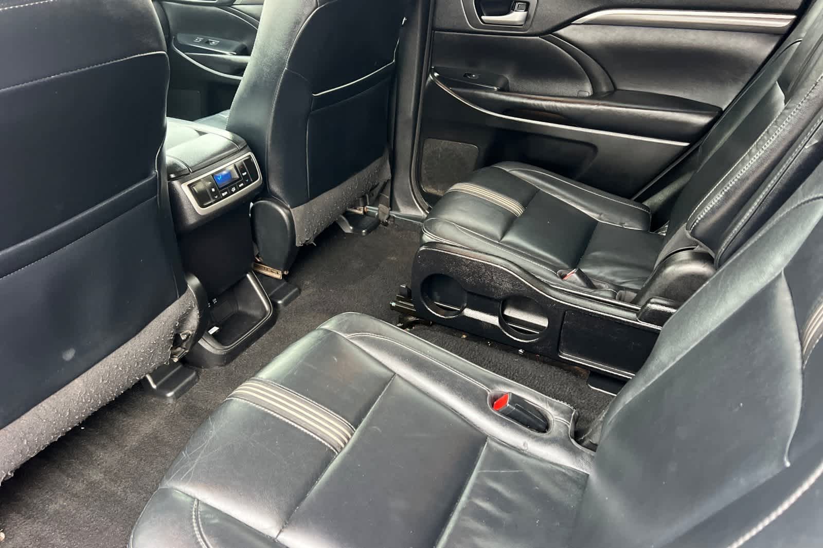 Thumbnail: 2017 Toyota Highlander - 5