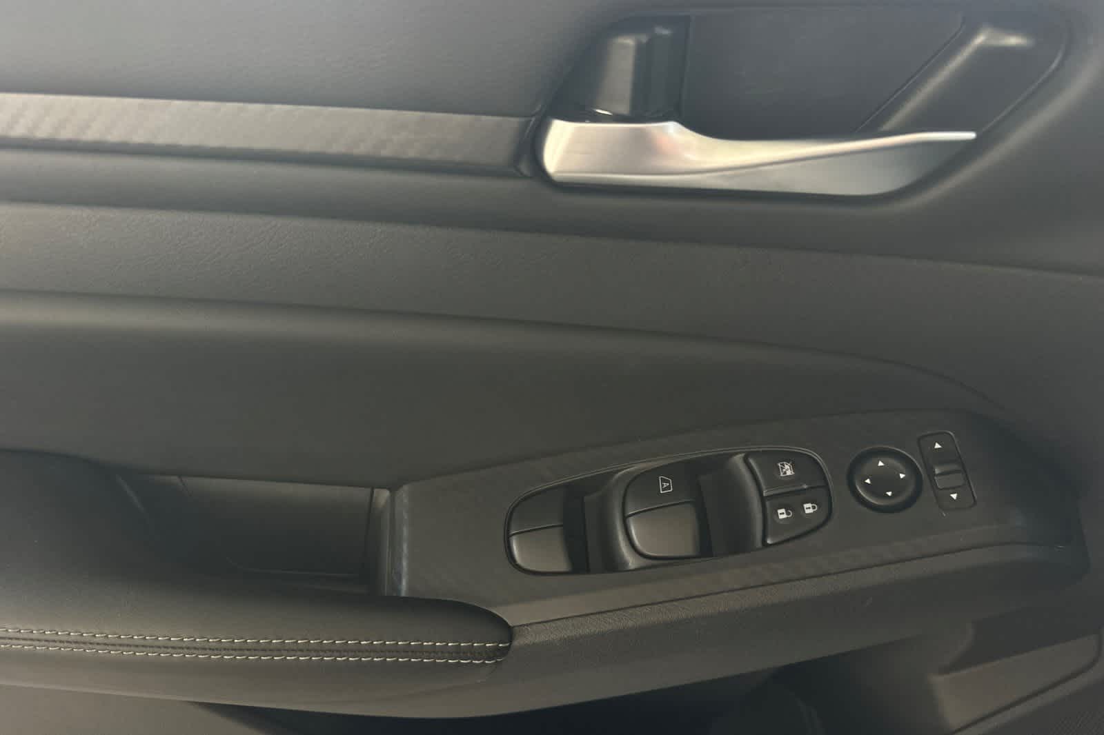 2025 Nissan Altima SV 15