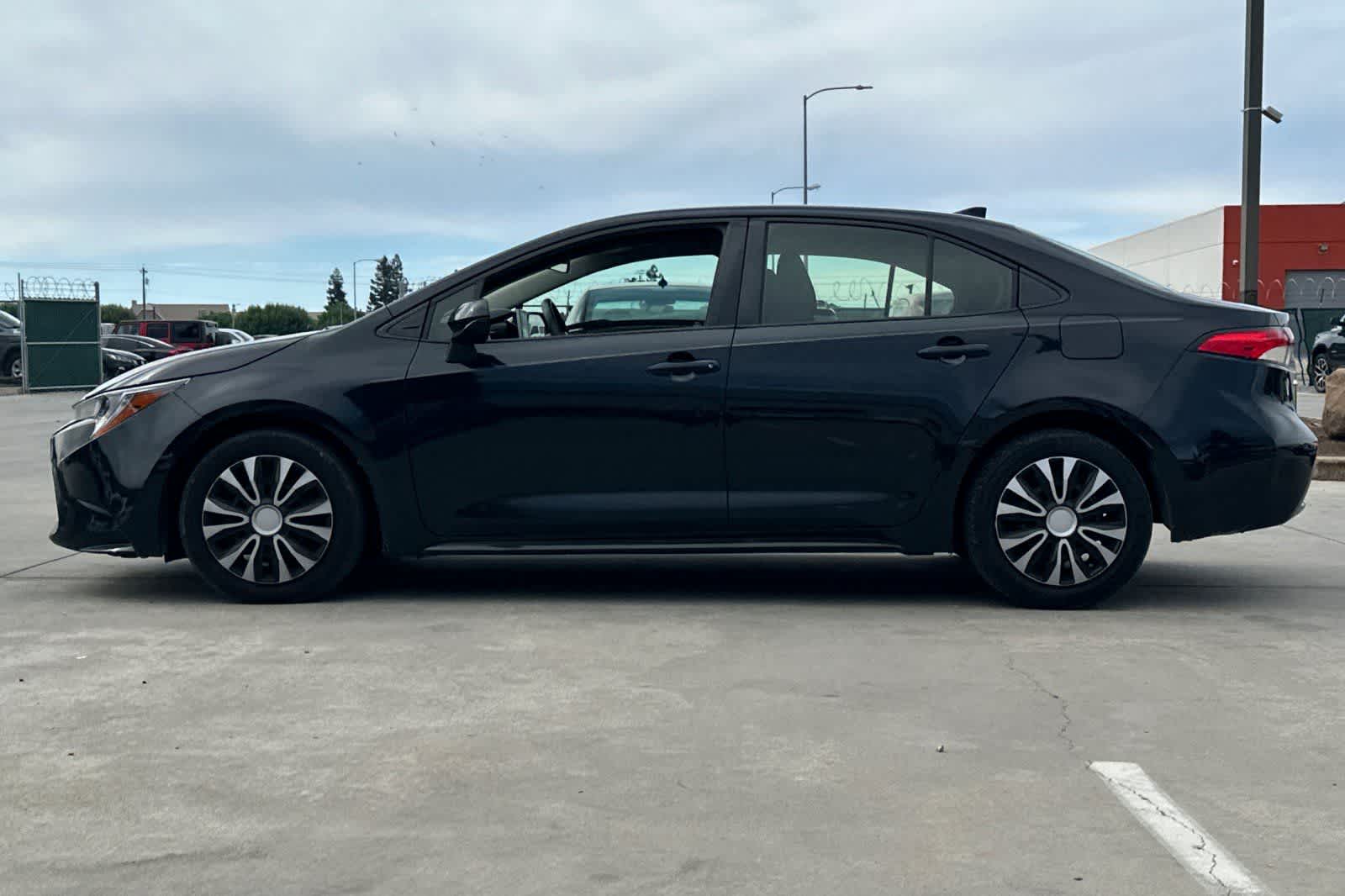 Thumbnail: 2021 Toyota Corolla - 6