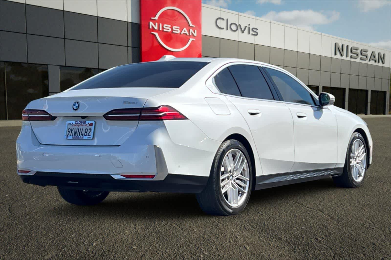 Thumbnail: 2024 BMW 5 Series - 3