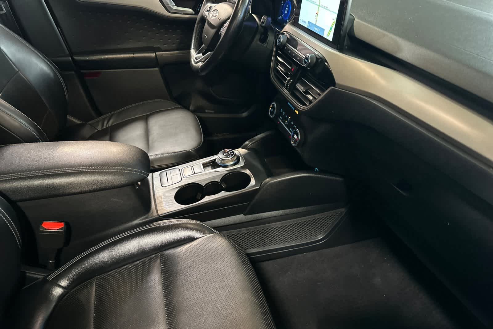 Thumbnail: 2020 Ford Escape - 18