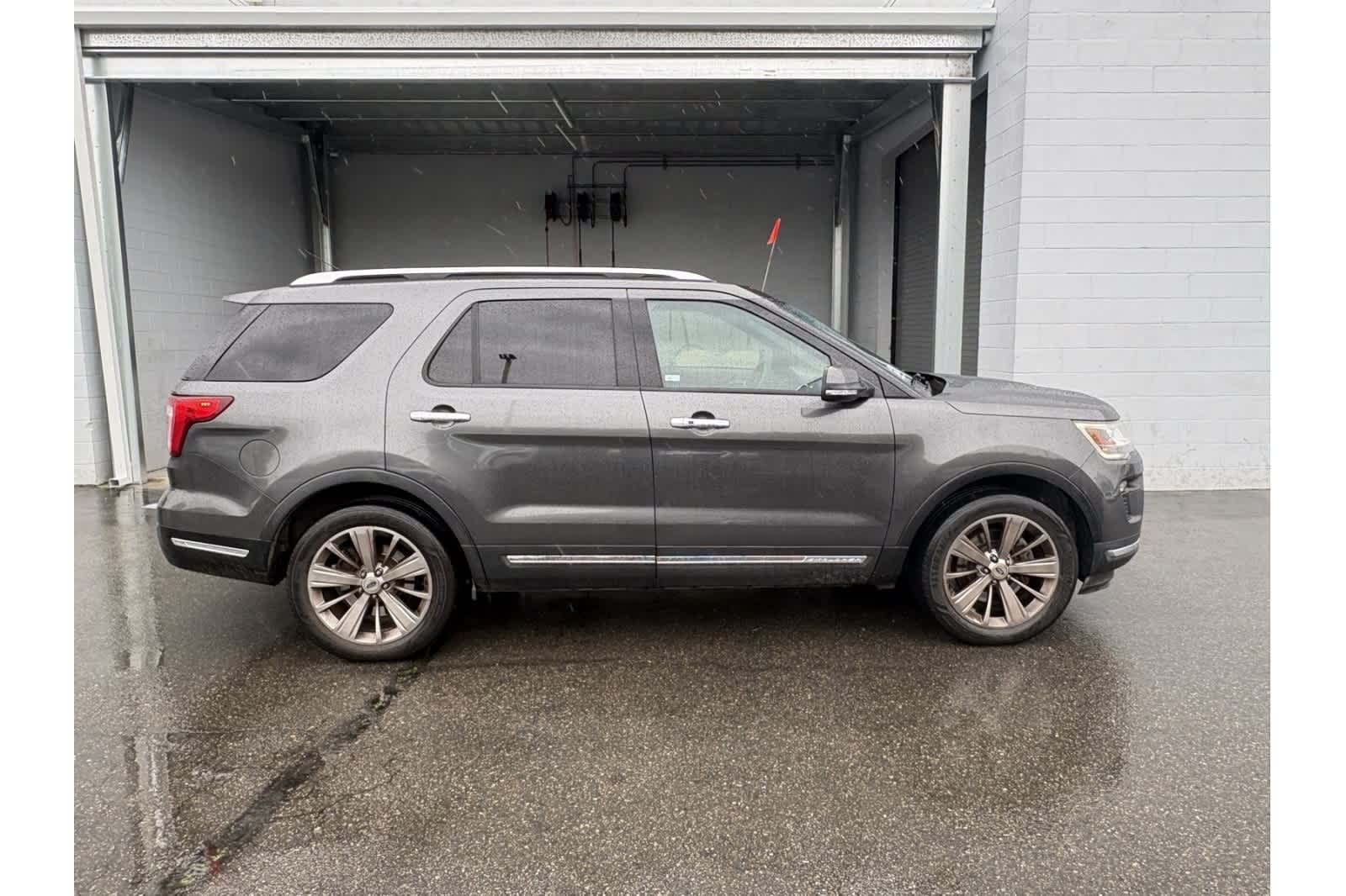 Thumbnail: 2018 Ford Explorer - 9