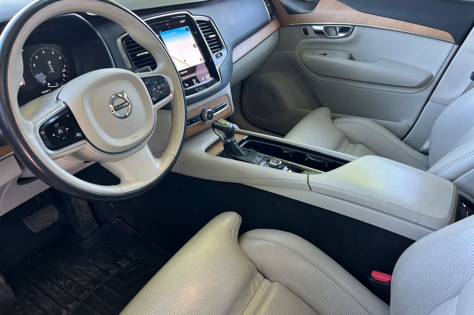 Thumbnail: 2020 Volvo XC90 - 14