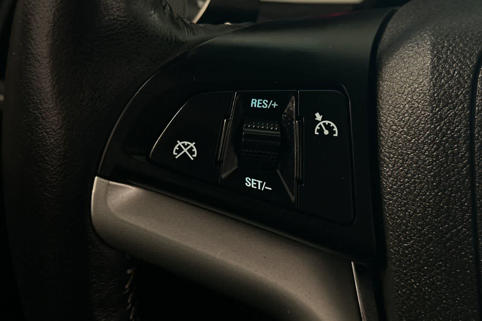 Thumbnail: 2014 Chevrolet Camaro - 28