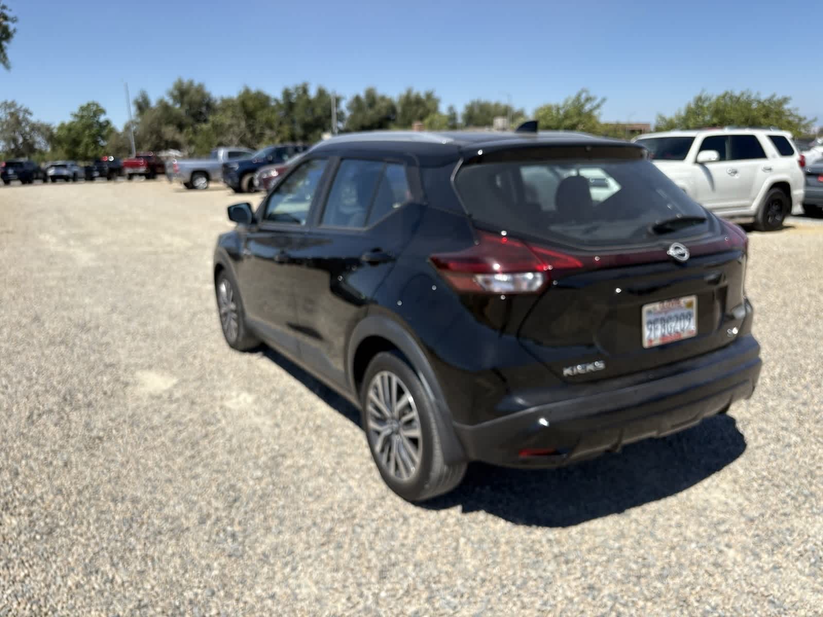 Thumbnail: 2023 Nissan Kicks - 3